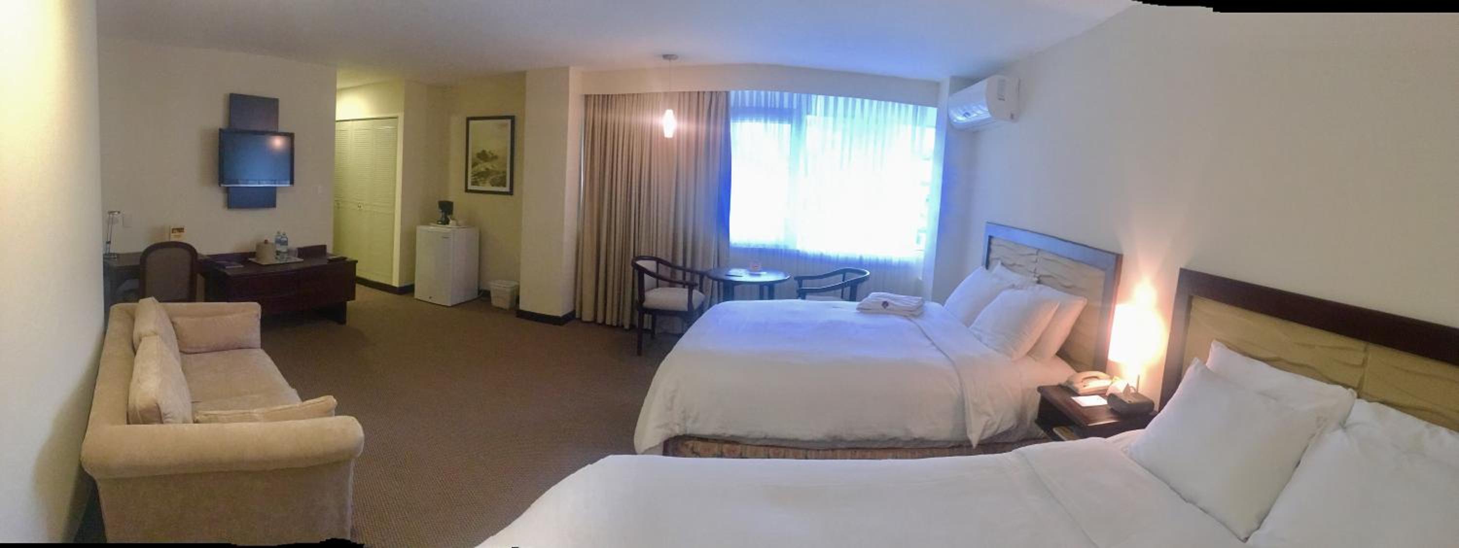 Suite with Two Double Beds - Non-Smoking