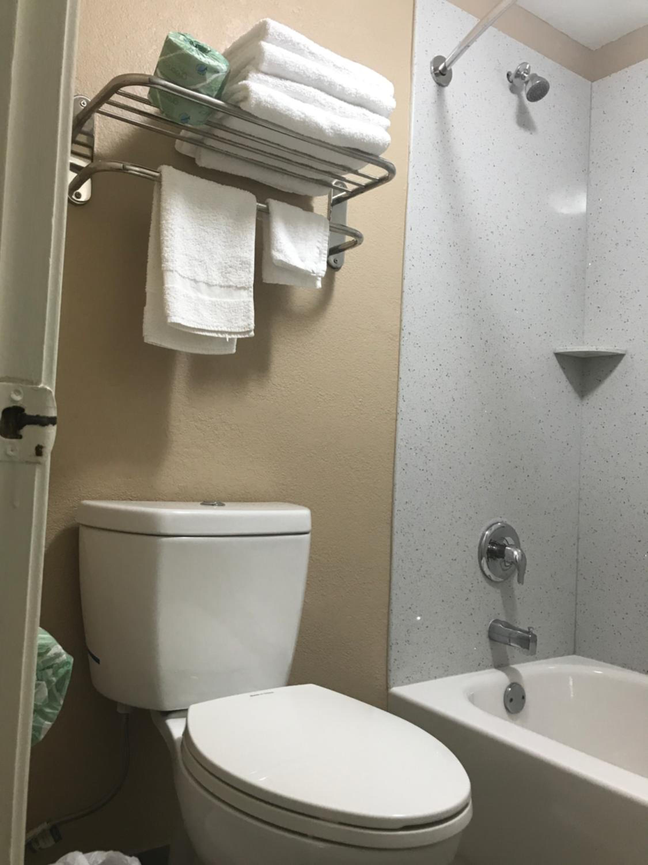 Deluxe Queen Room photo 2