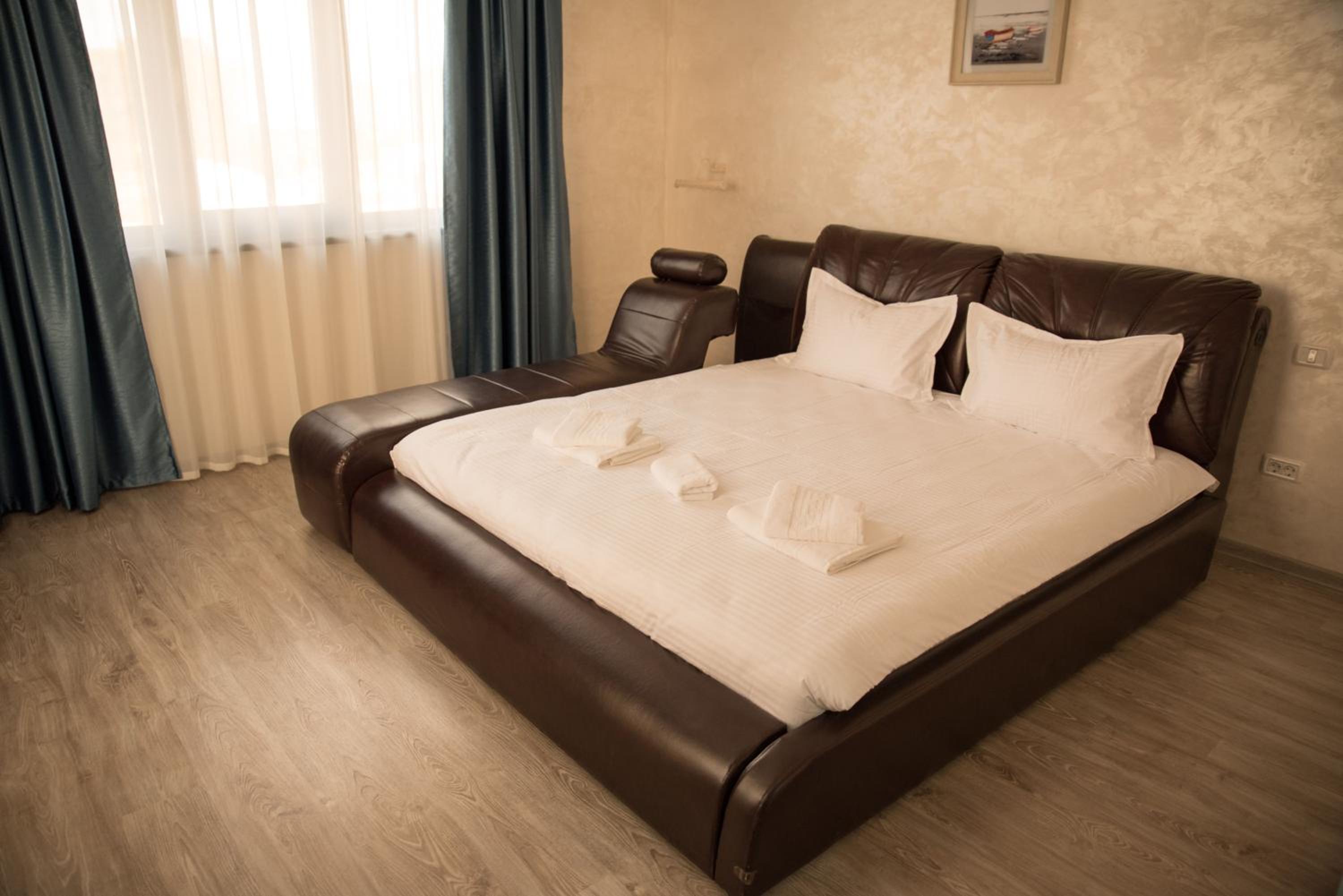 Double Room with Private Bathroom photo 1