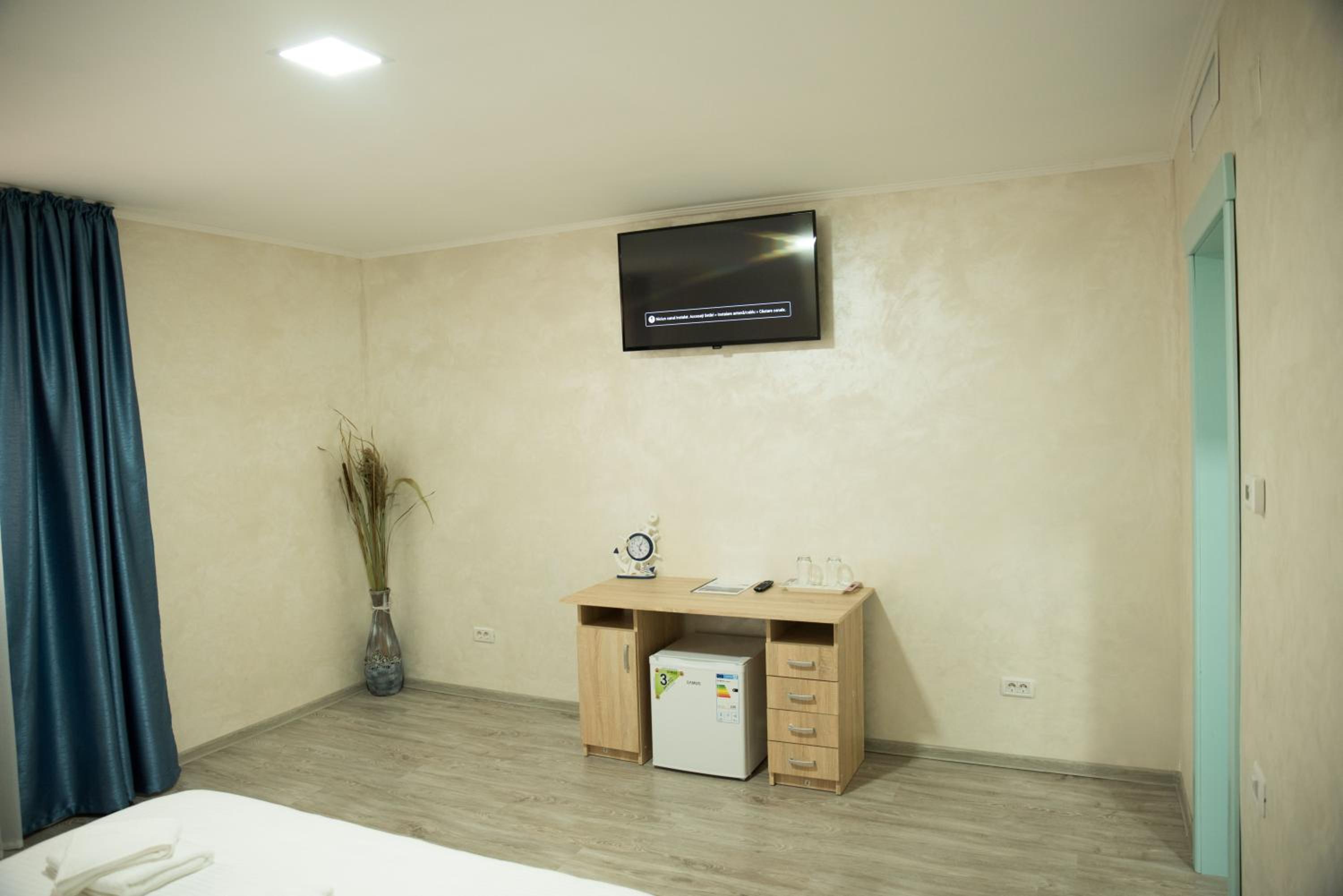 Double Room With Private Bathroom photo 3