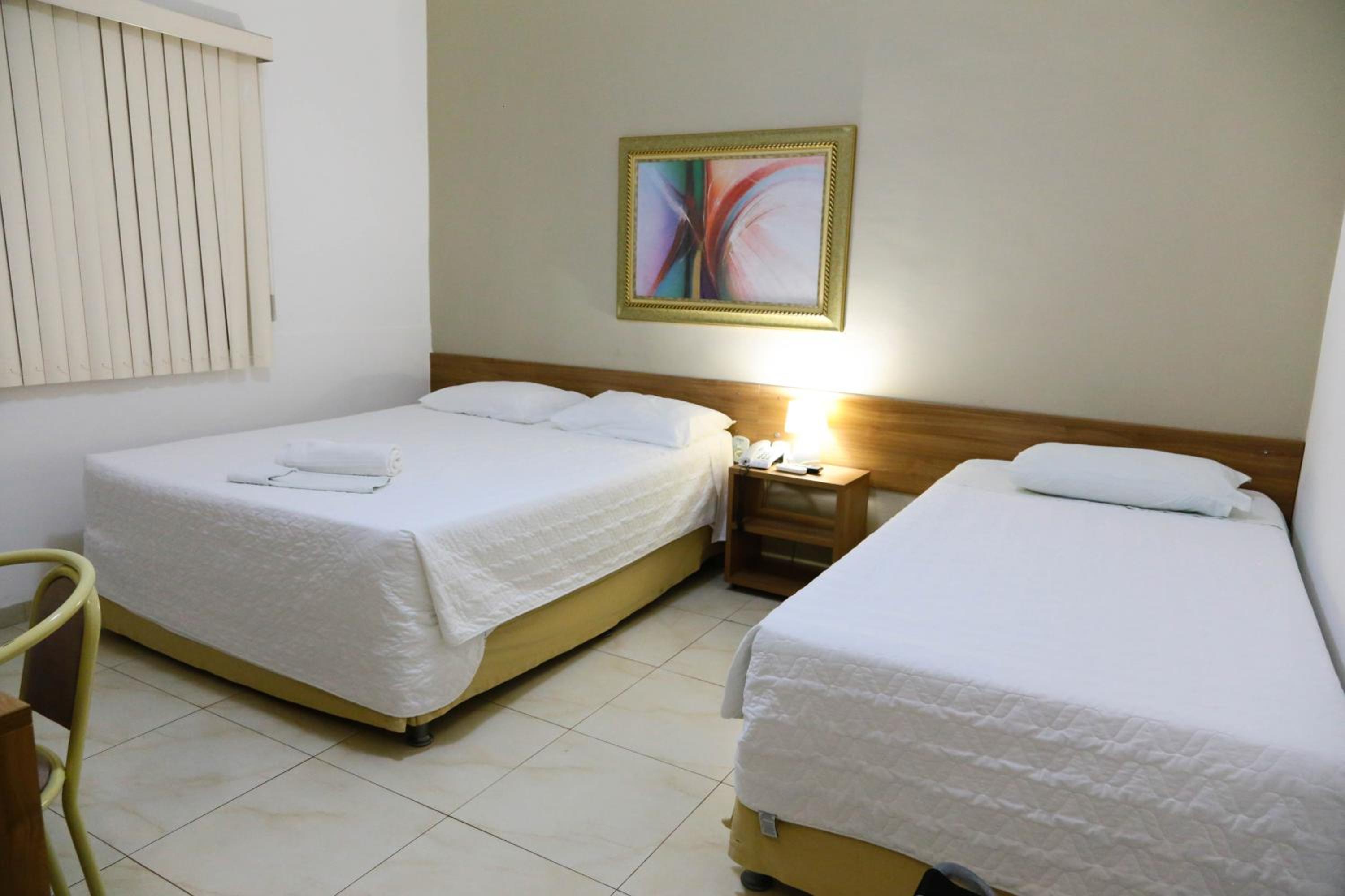 Standard Triple Room - Photo 4