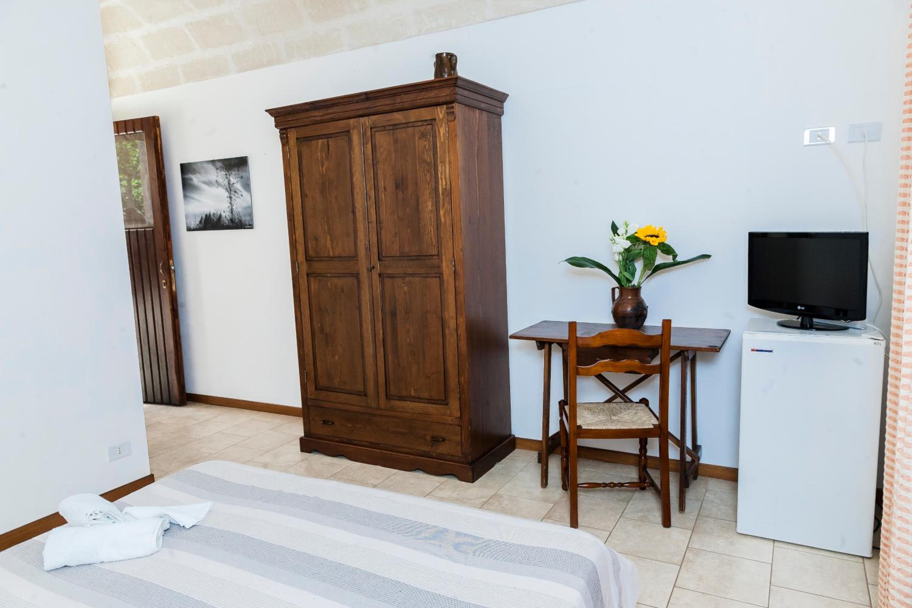 Double Room - Photo 4