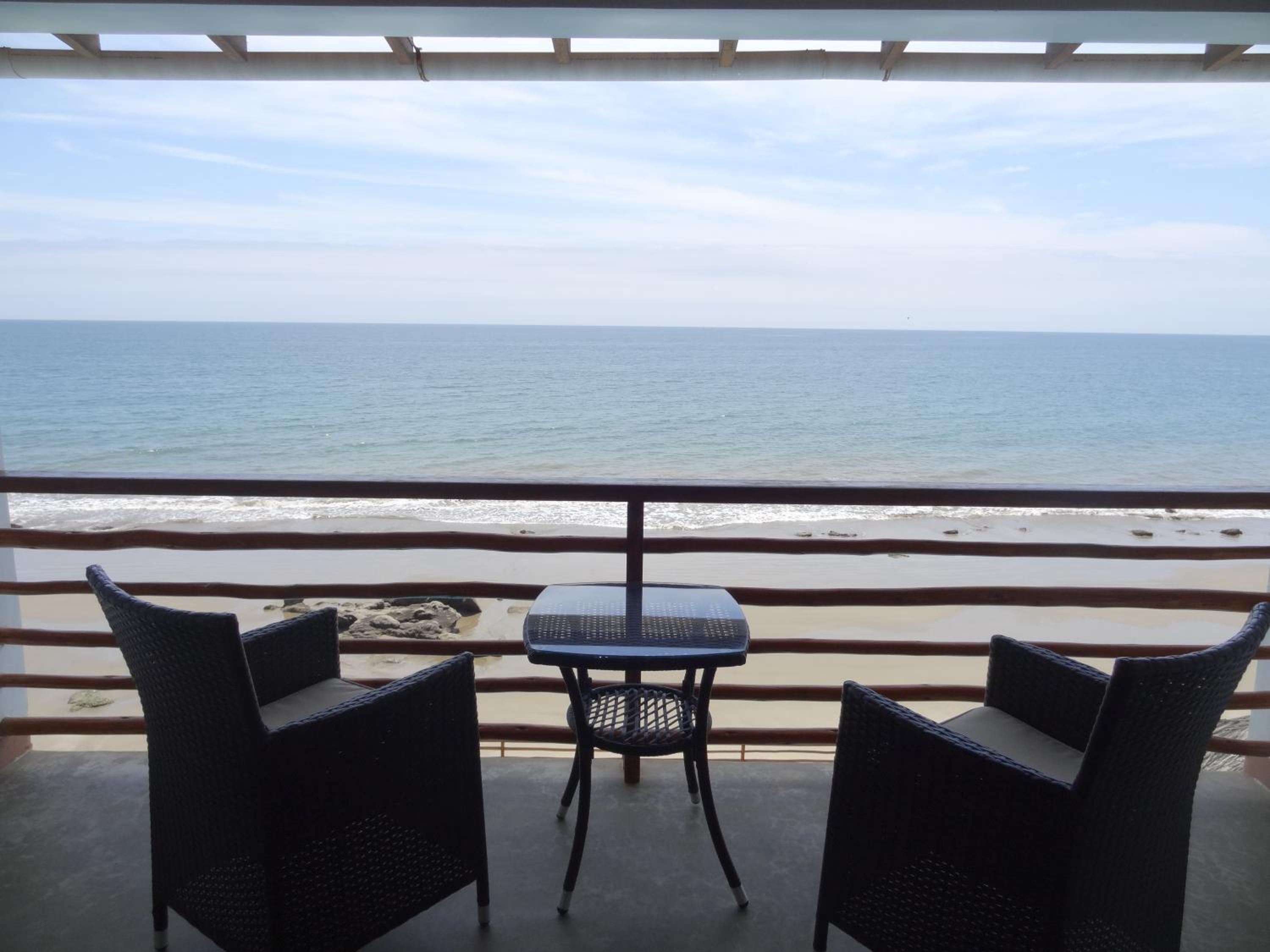Double Room with Beach Access photo 3
