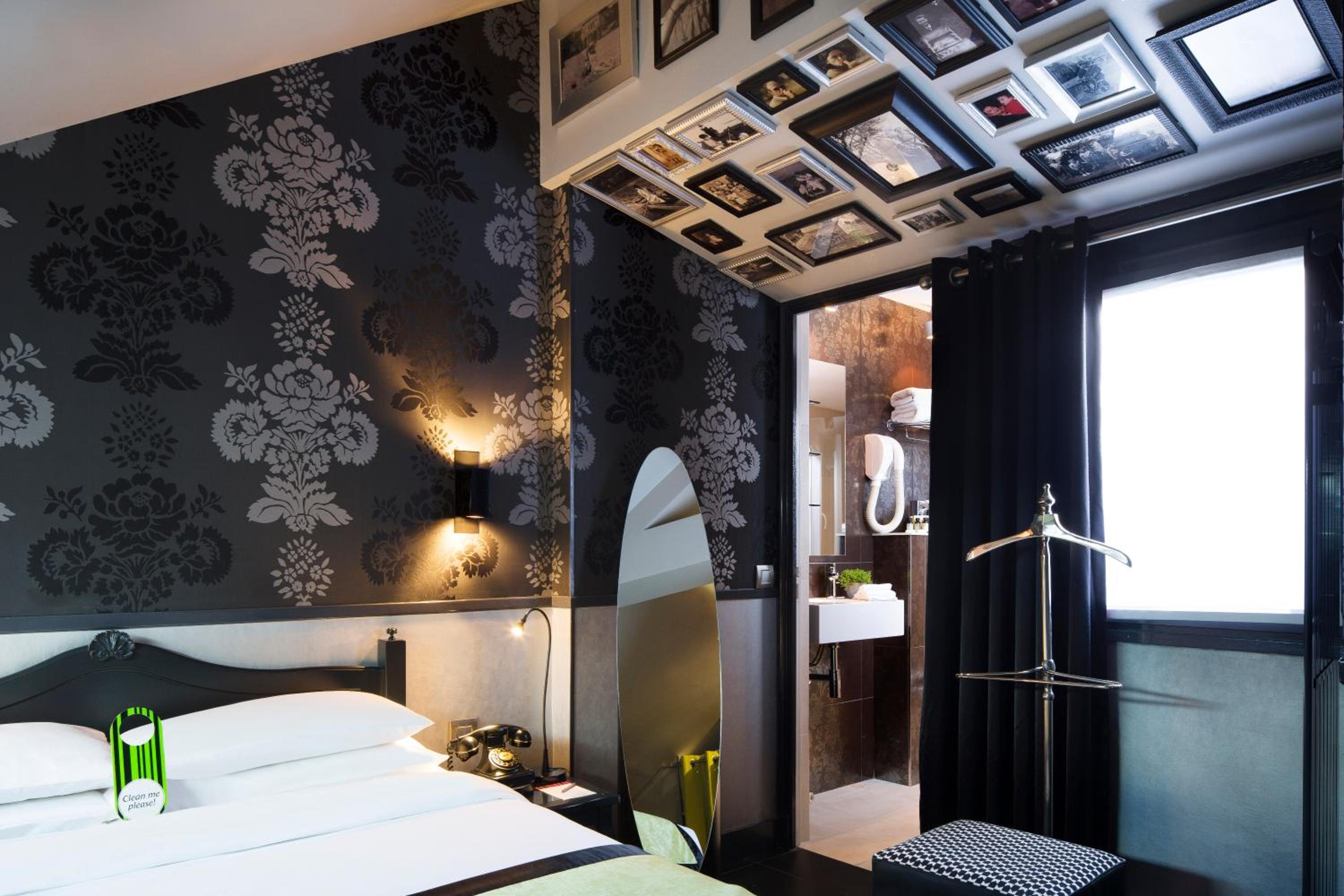 Top Floor Room with Shower photo 2