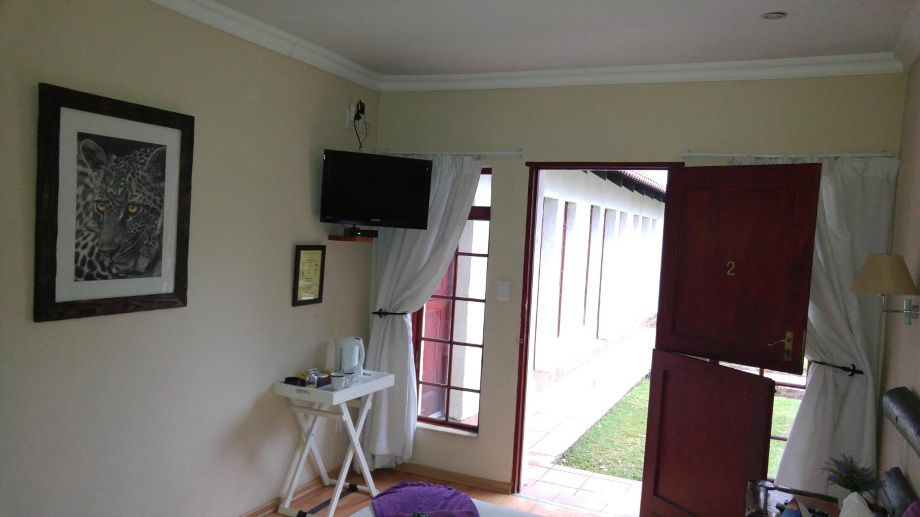 Twin/Double Room photo 2