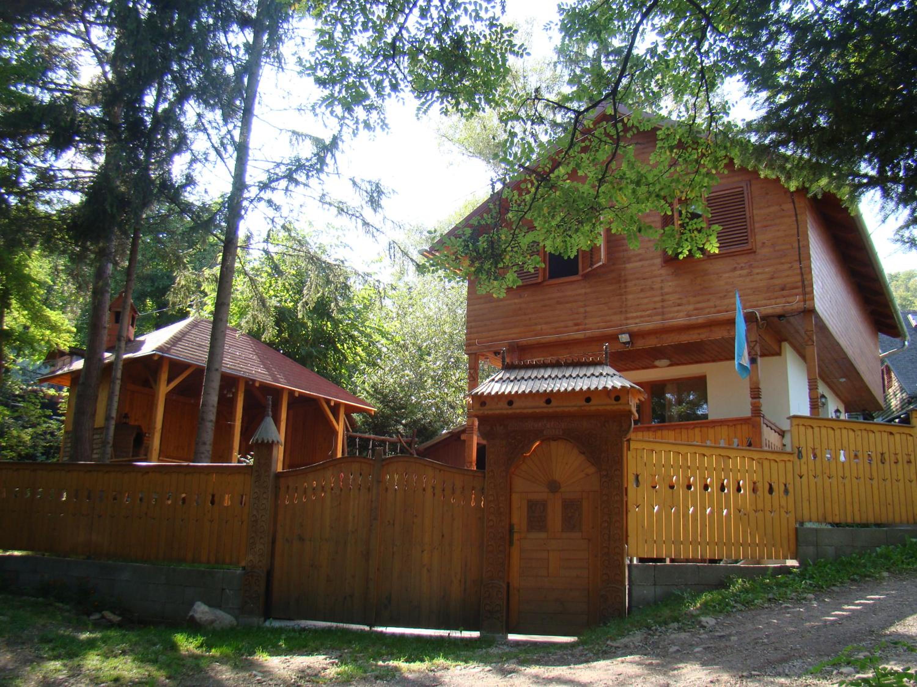 Two-Bedroom House photo 3