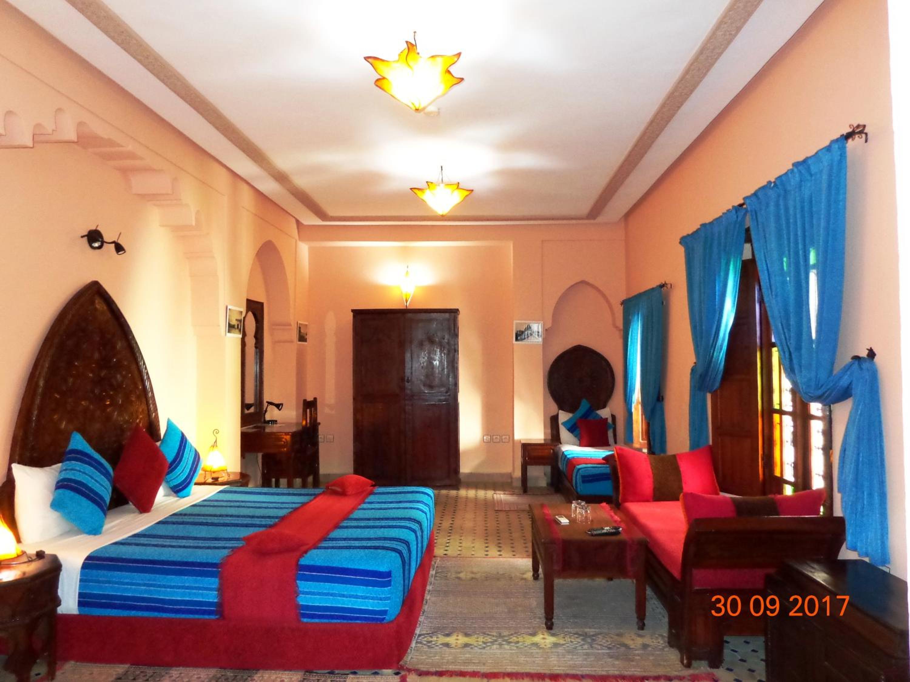 One-Bedroom Suite - Photo 1