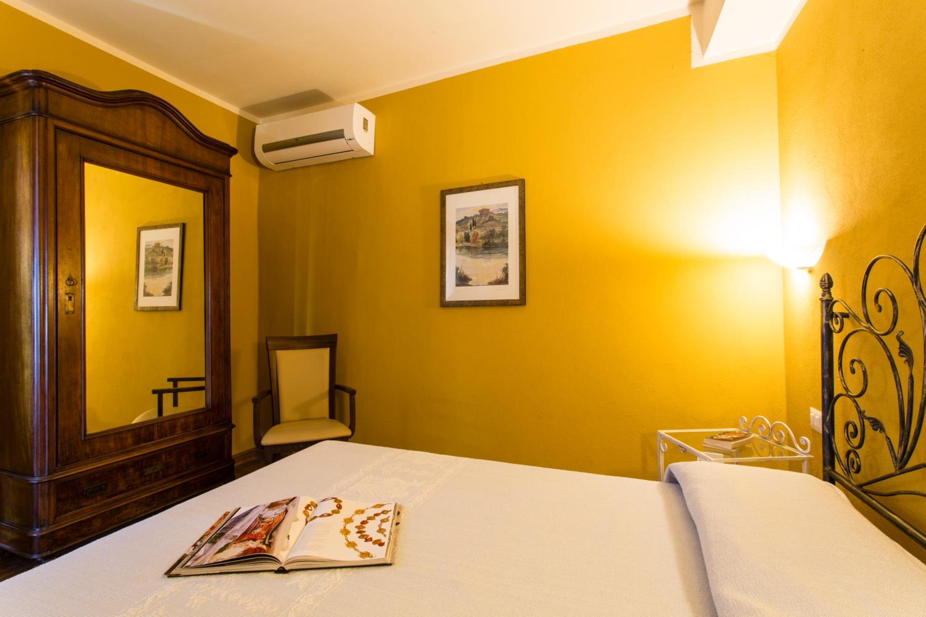 Classic Suite - Photo 28