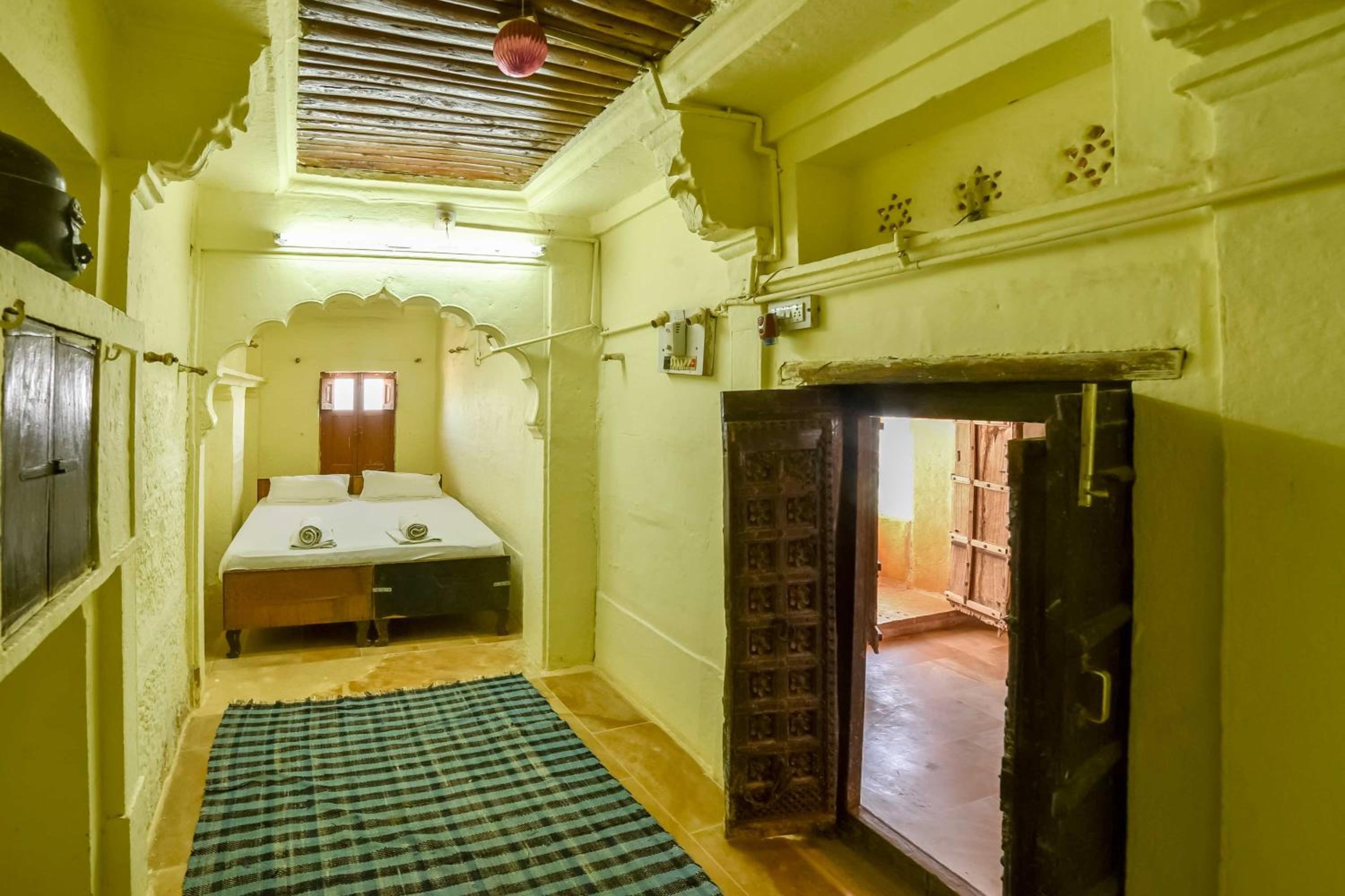Budget Double Room photo 1