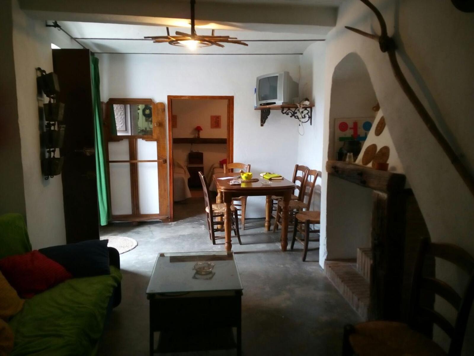 Four-Bedroom House photo 2