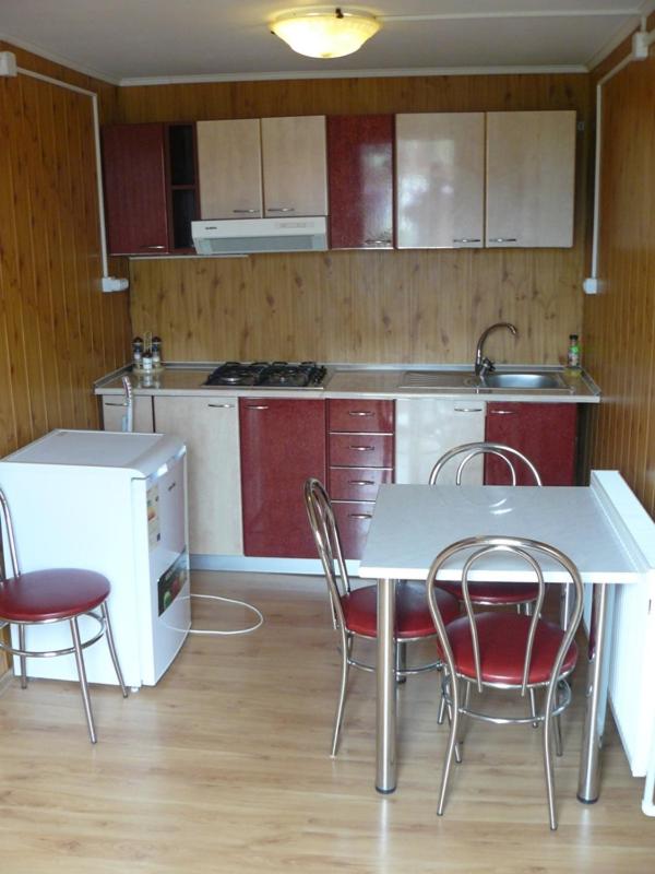 Deluxe Room (2 Adults + 1 Child) - Photo 3
