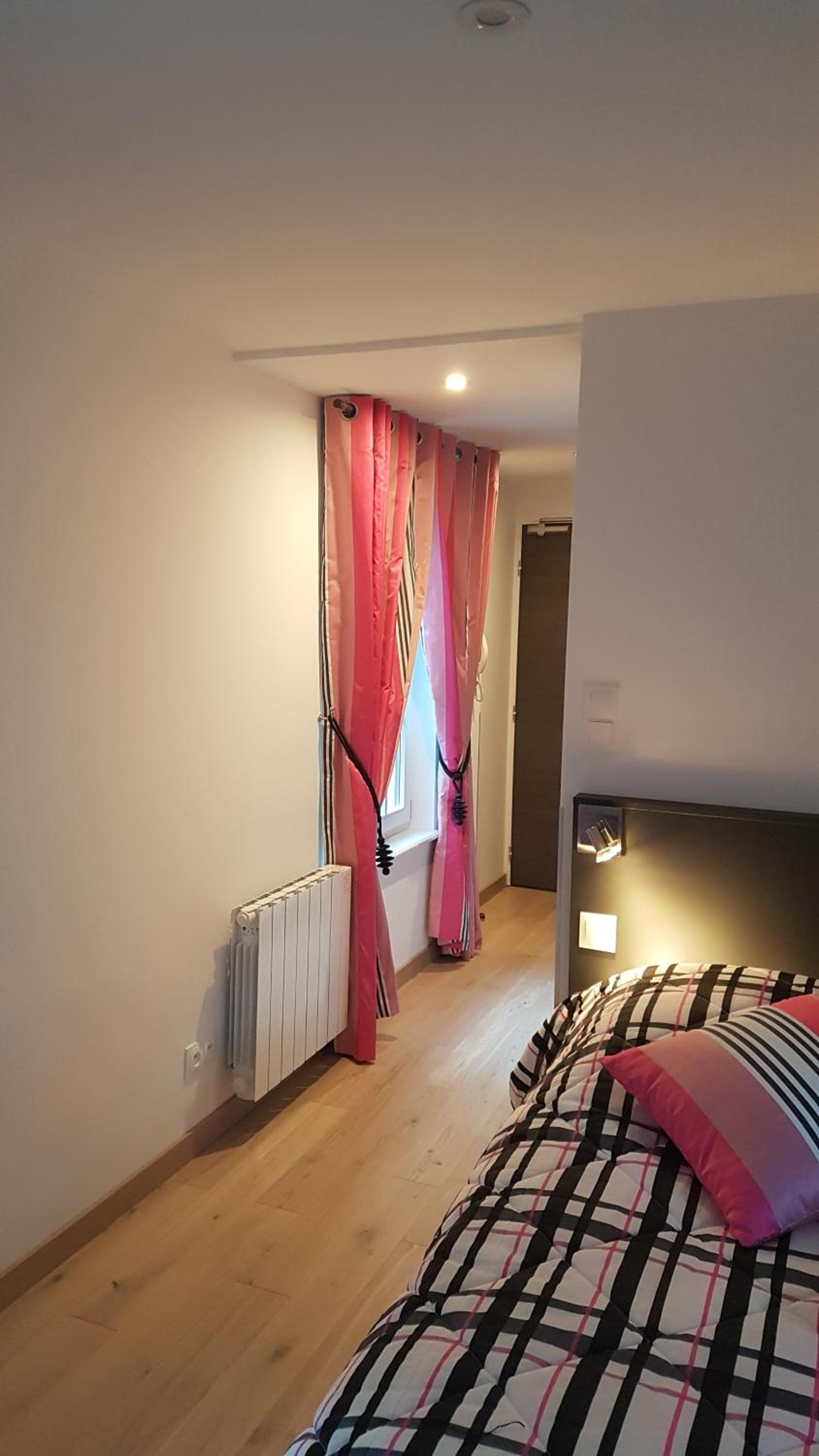 Deluxe Double Room with Shower