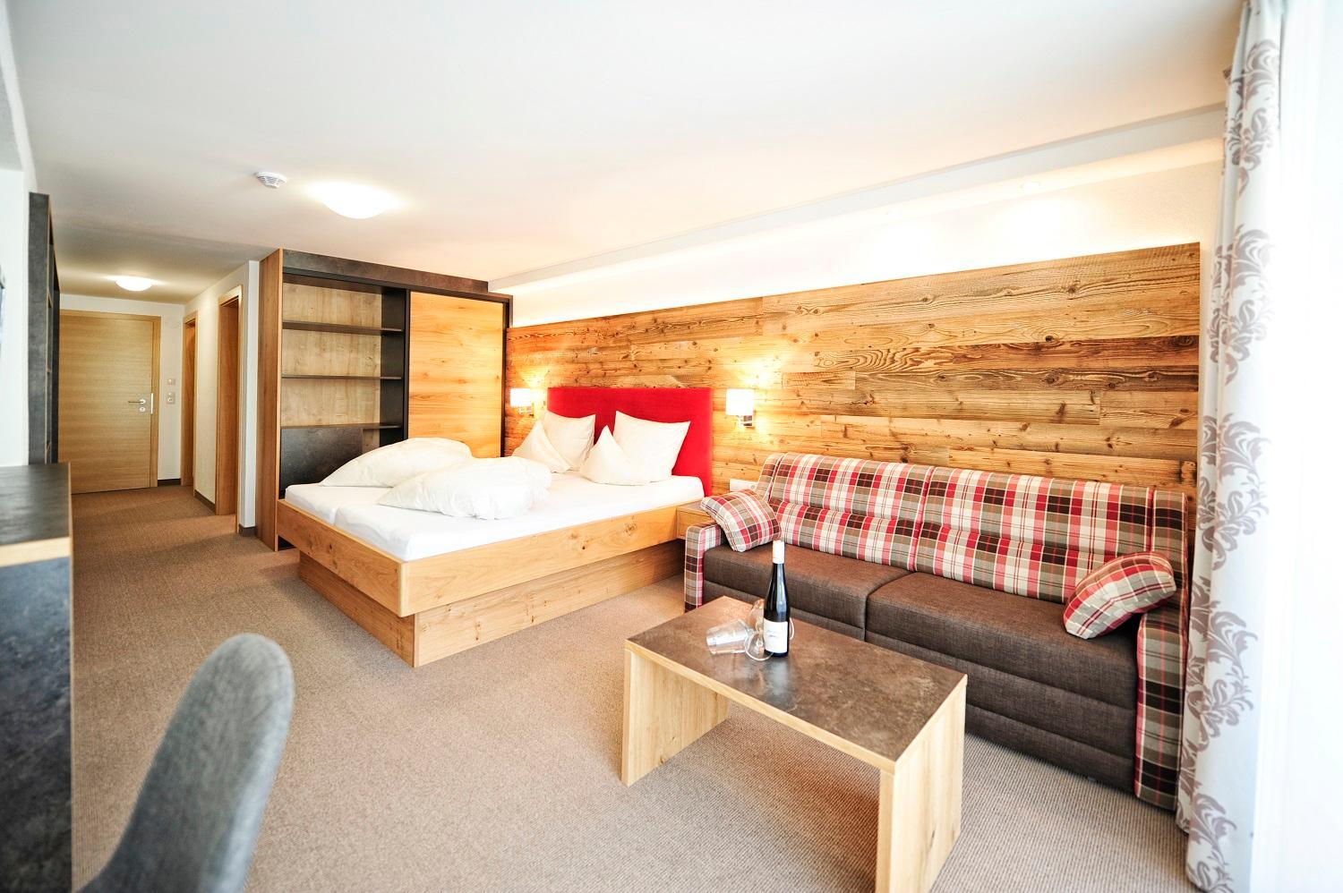 Large Double Room in alpine style photo 1