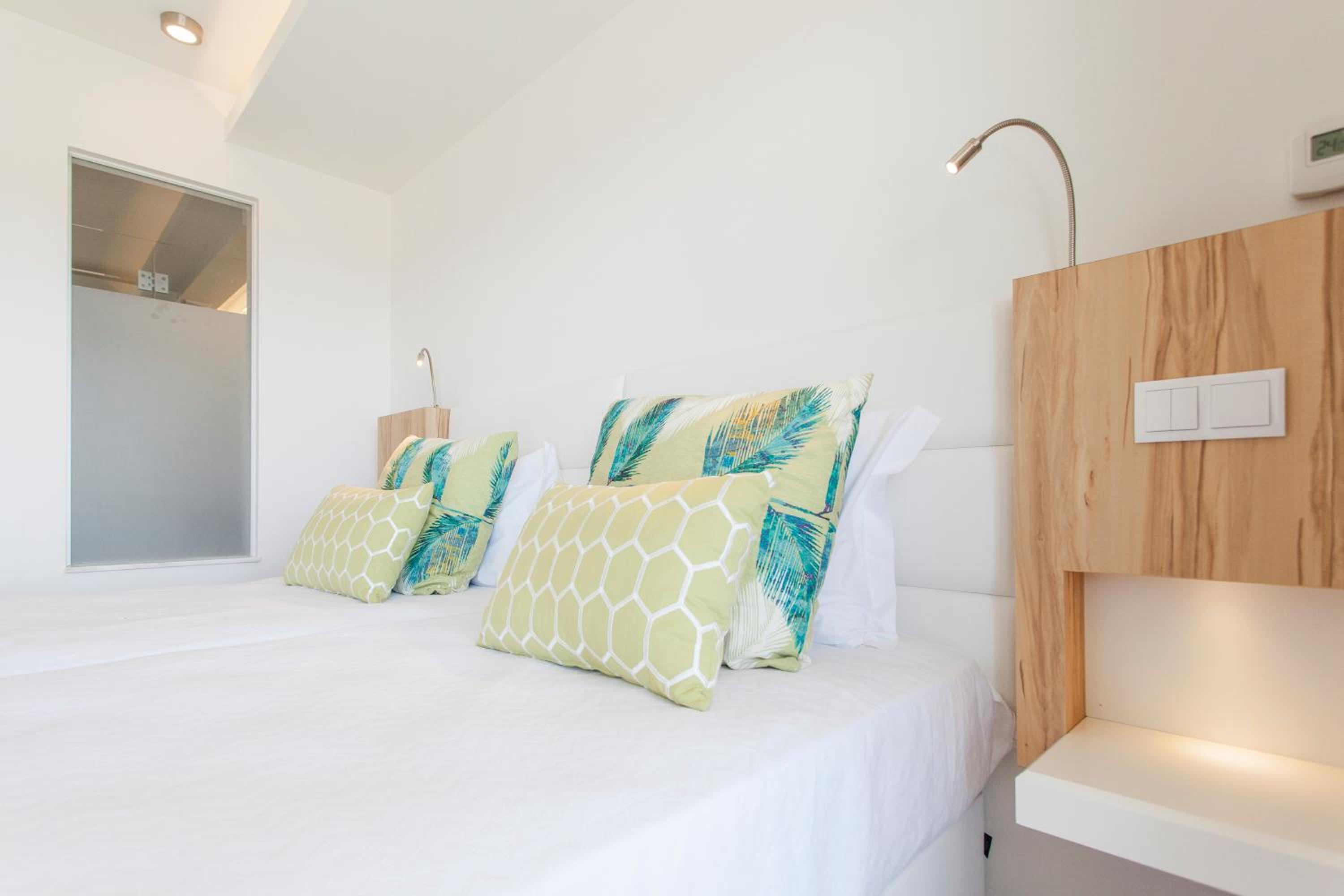 Standard Two-Bedroom Apartment - Prestige thumbnail 5
