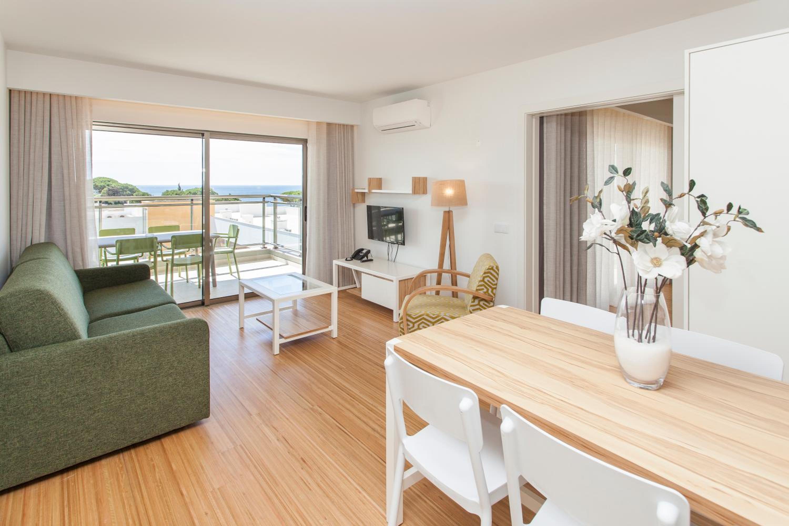 Apartamento Superior com Dois Quartos e Vista para o Mar - Prestige