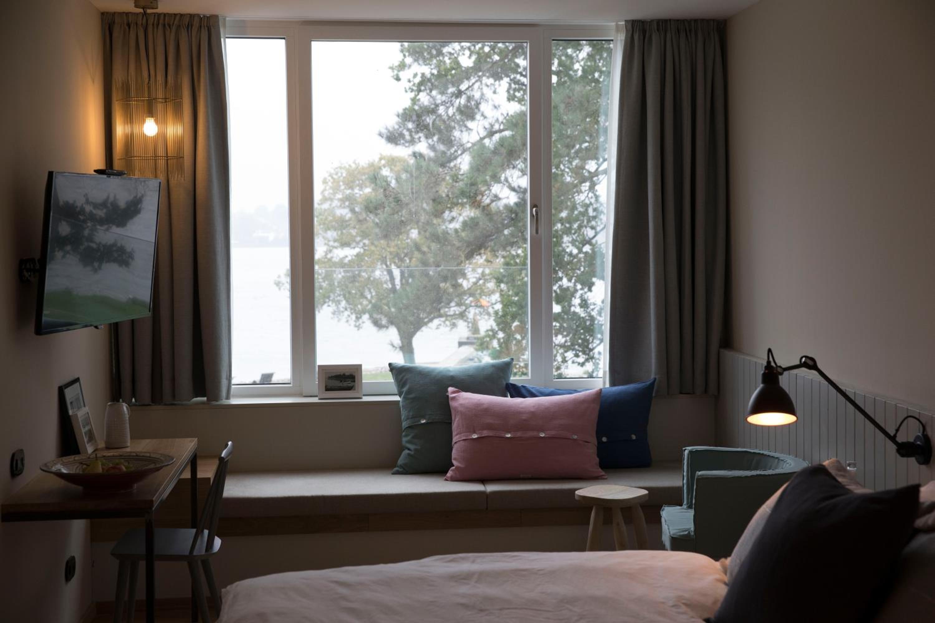 Double Room with Sea View - Photo 6