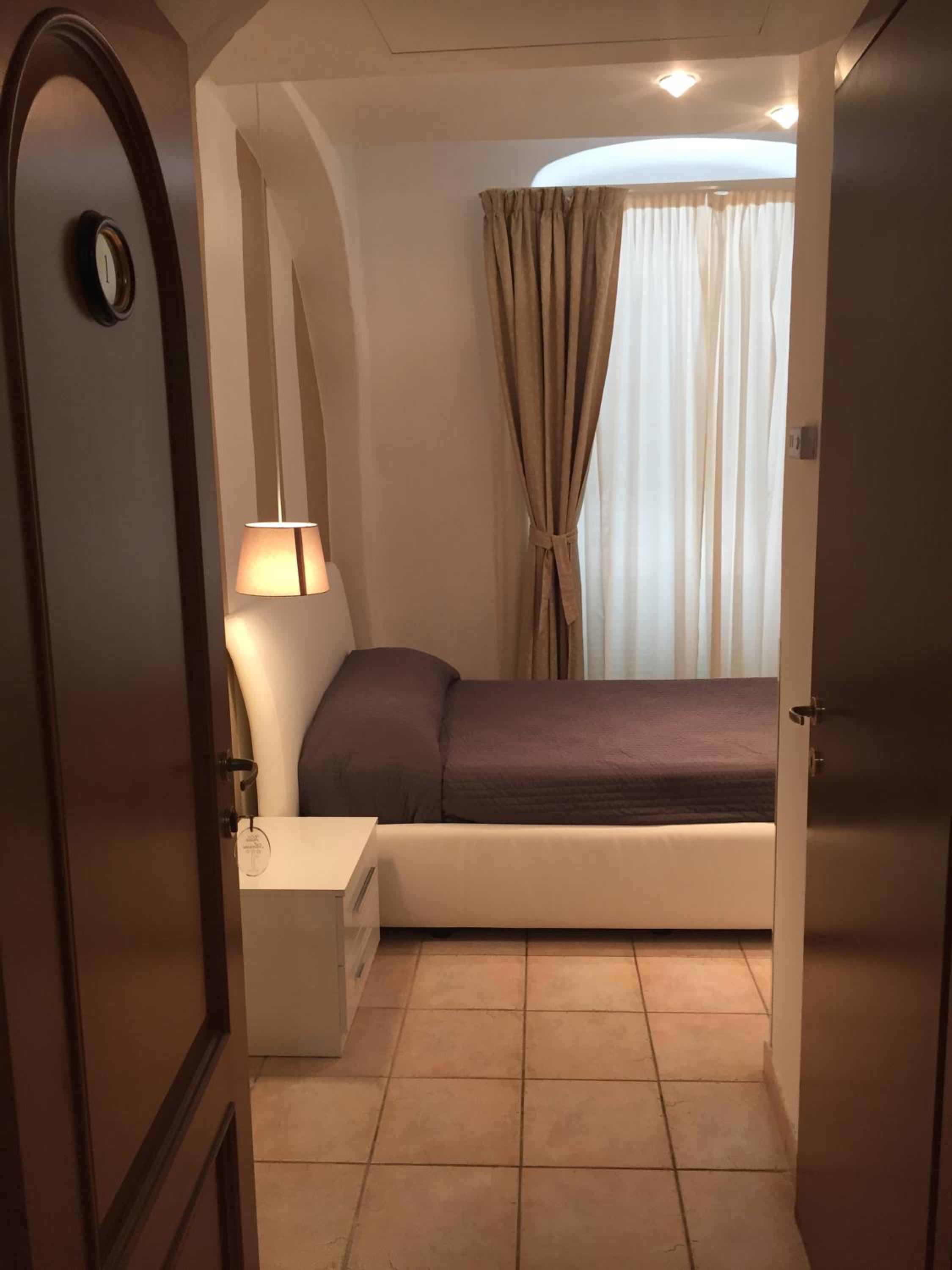 Single Room photo 1