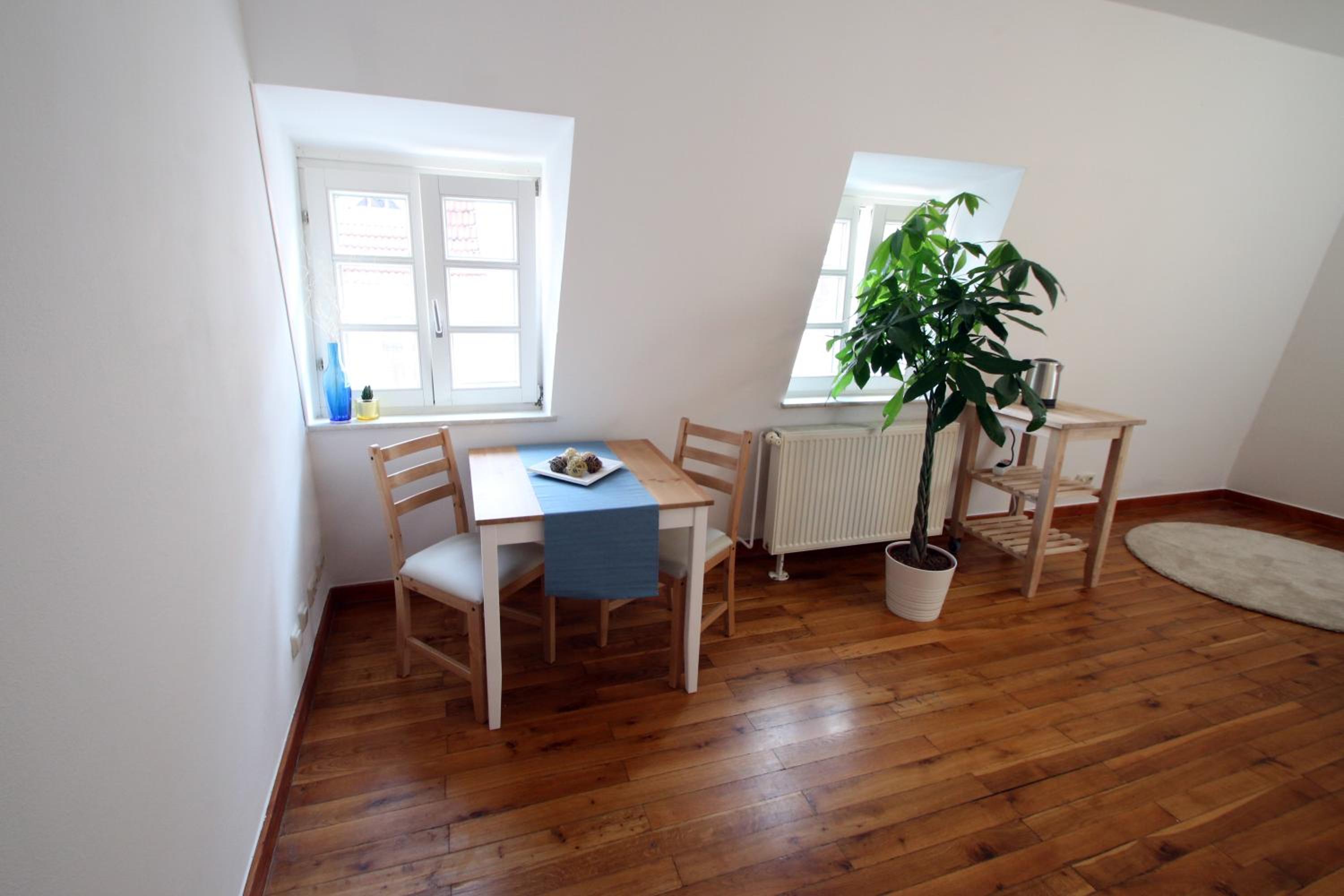 Studio Apartment with Kingsize Bed (annex) 2.OG - Photo 7