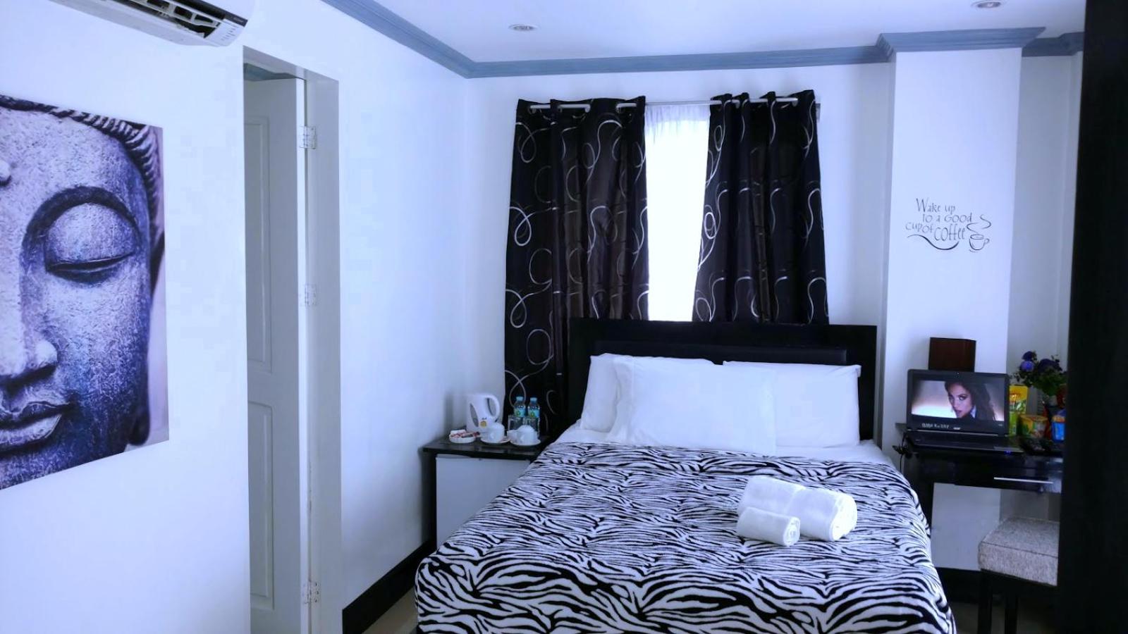 Deluxe Double Room with Garden View