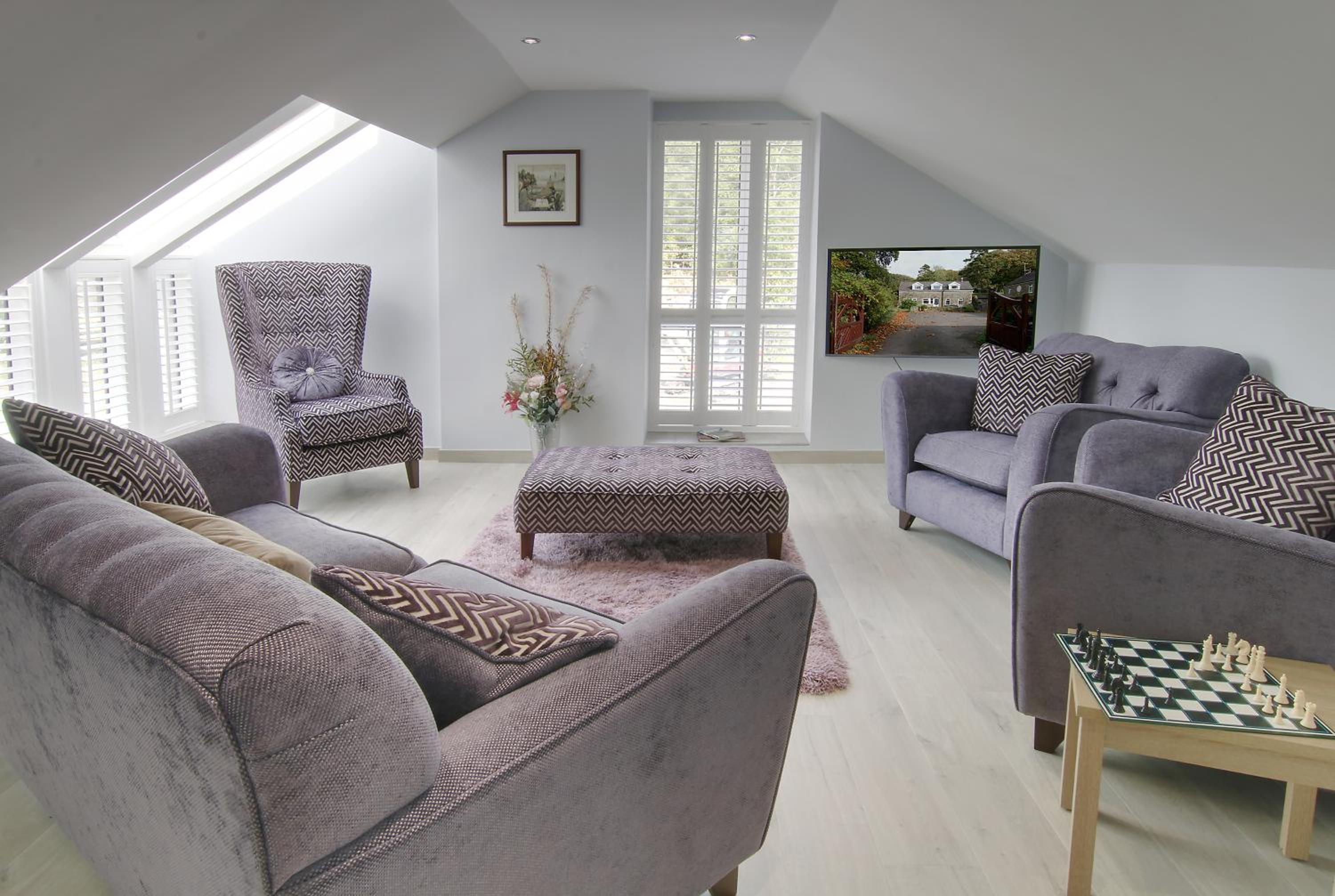 Contemporary 'Upside Down' Cottage