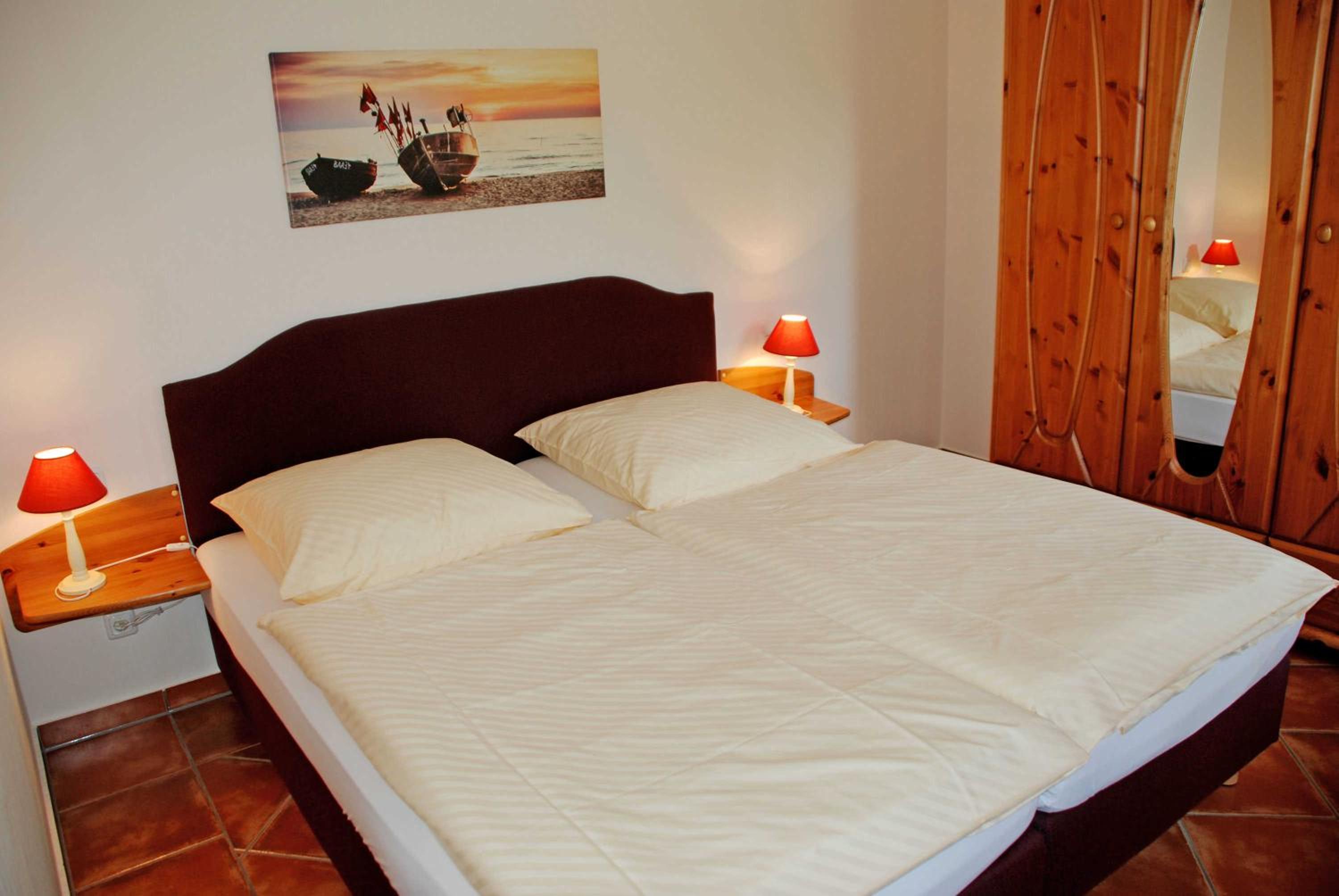 Two-Bedroom Apartment with Shower  photo 1