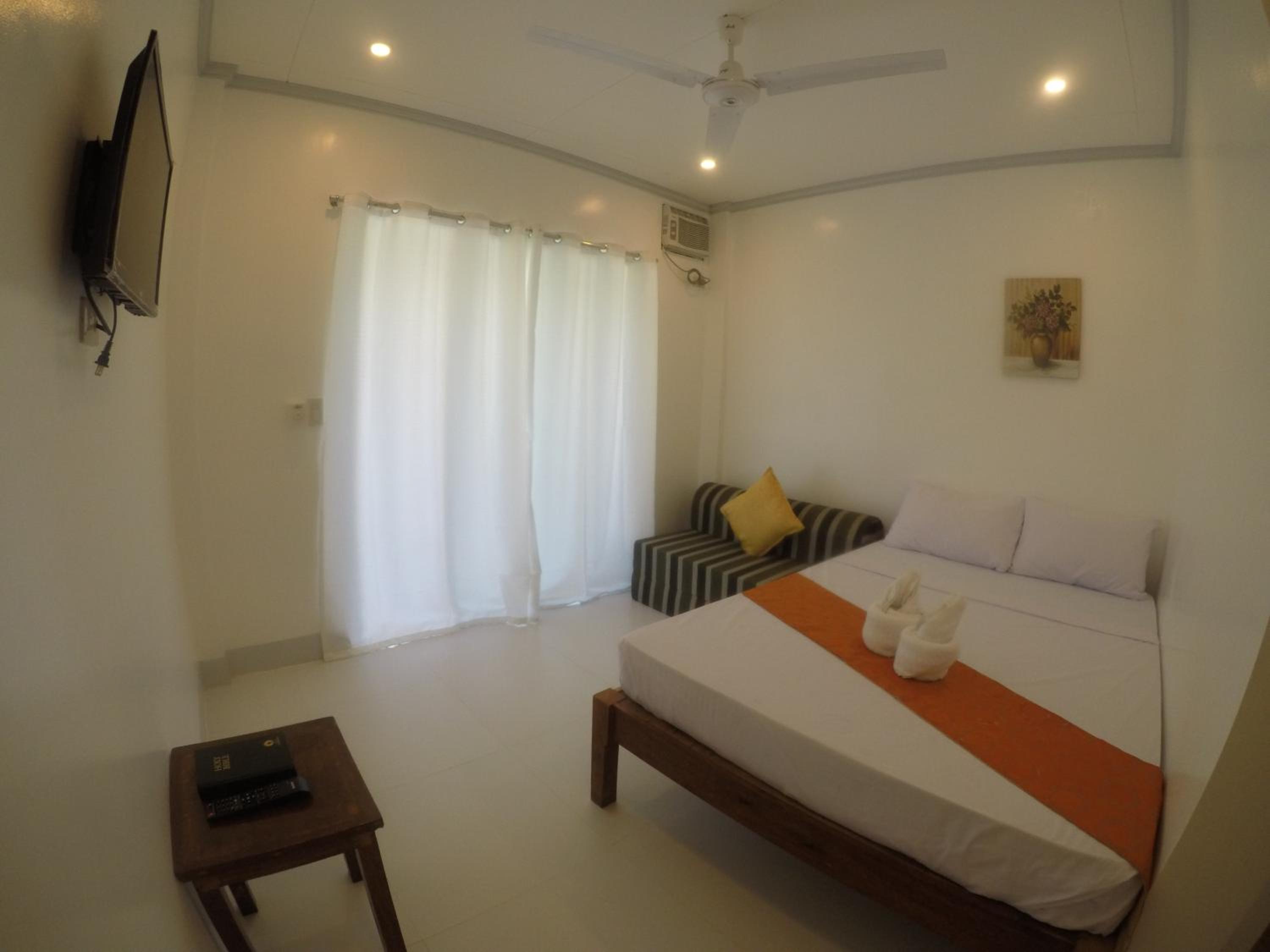 Standard Triple Room photo 3