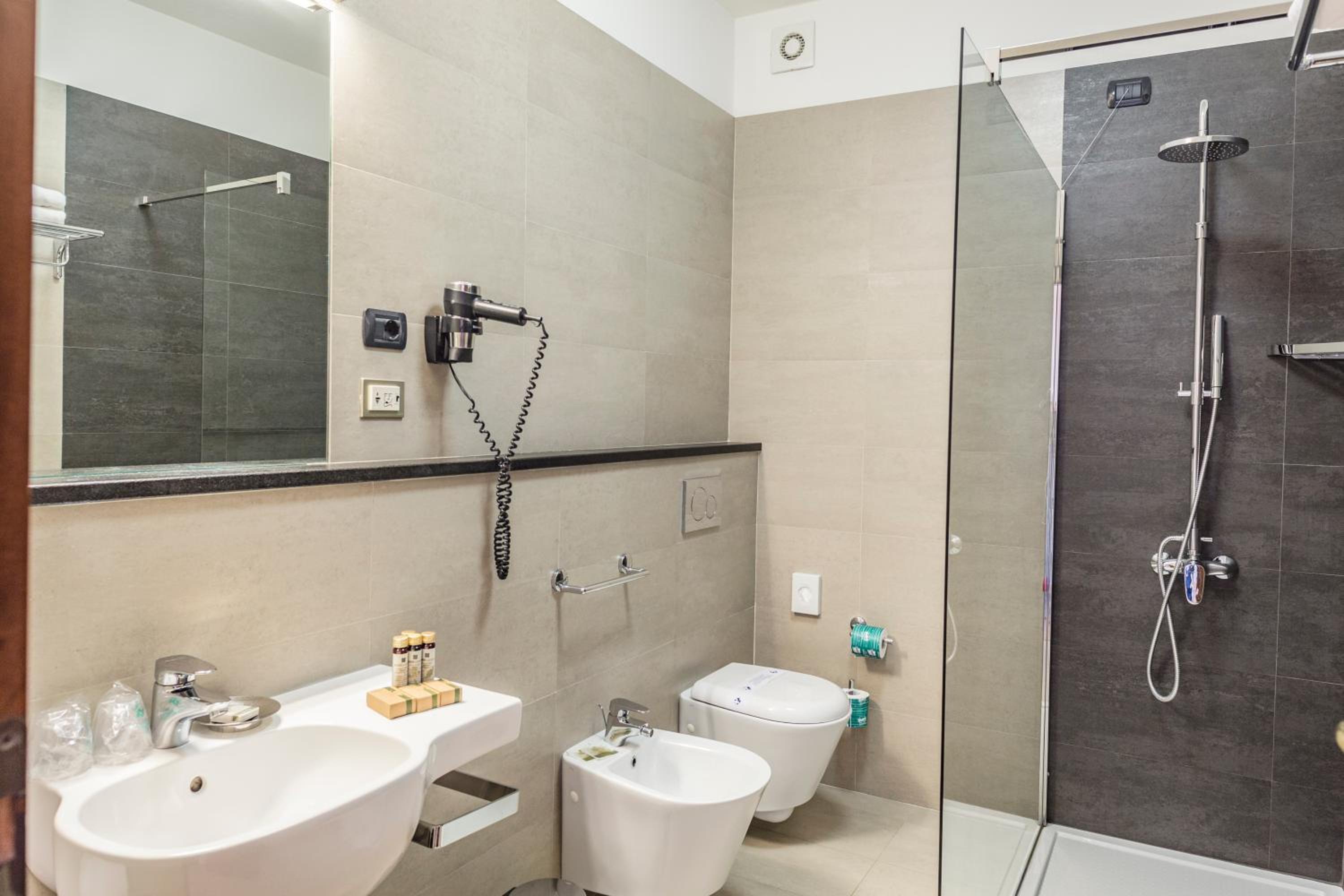 Superior Double or Twin Room with Balcony photo 3