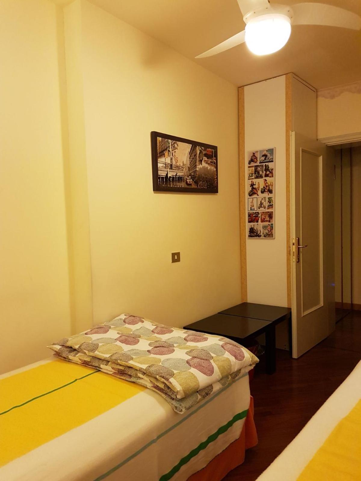 Basic Single Room With Shared Bathroom