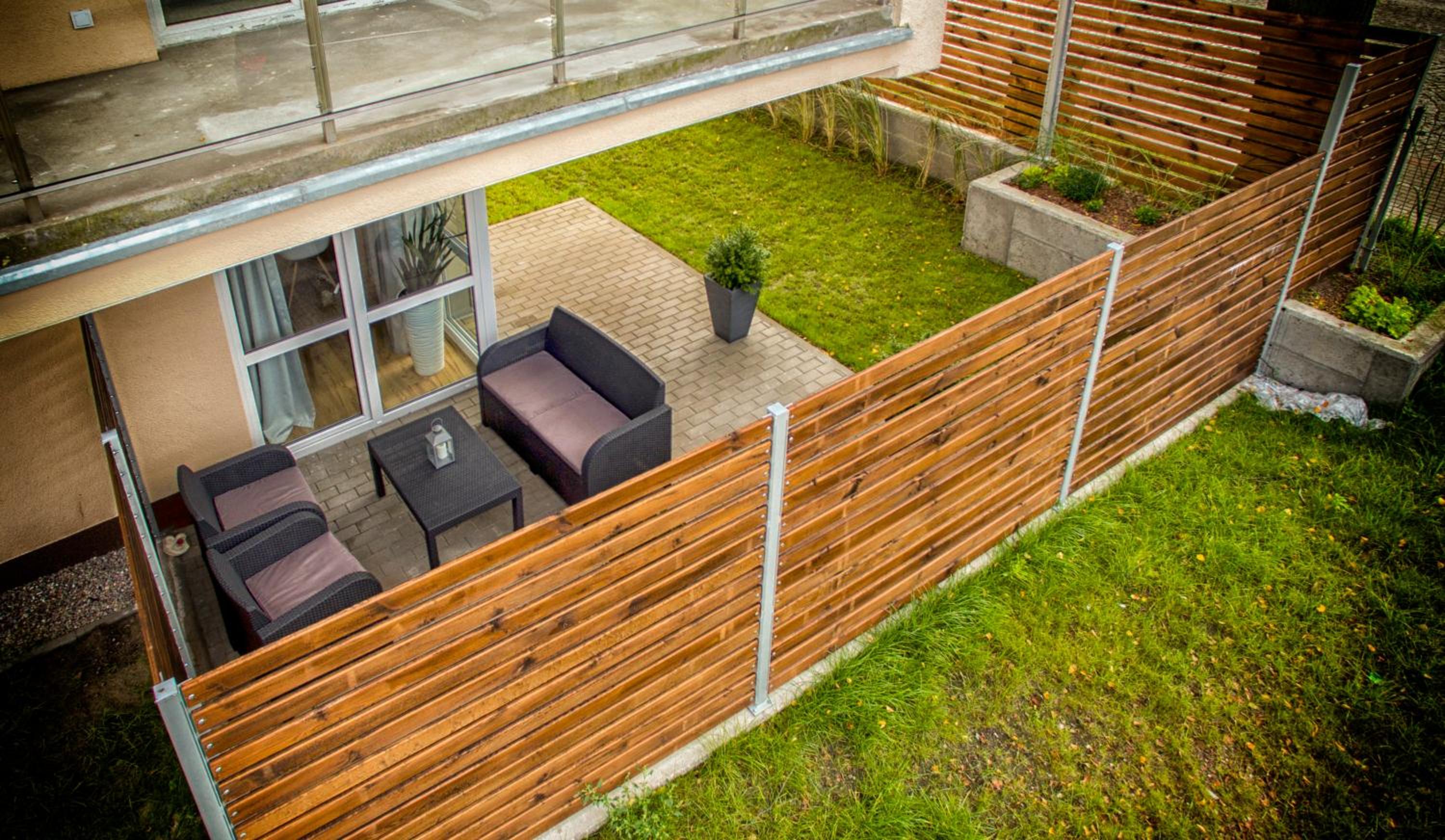 Apartment with Terrace - Photo 8