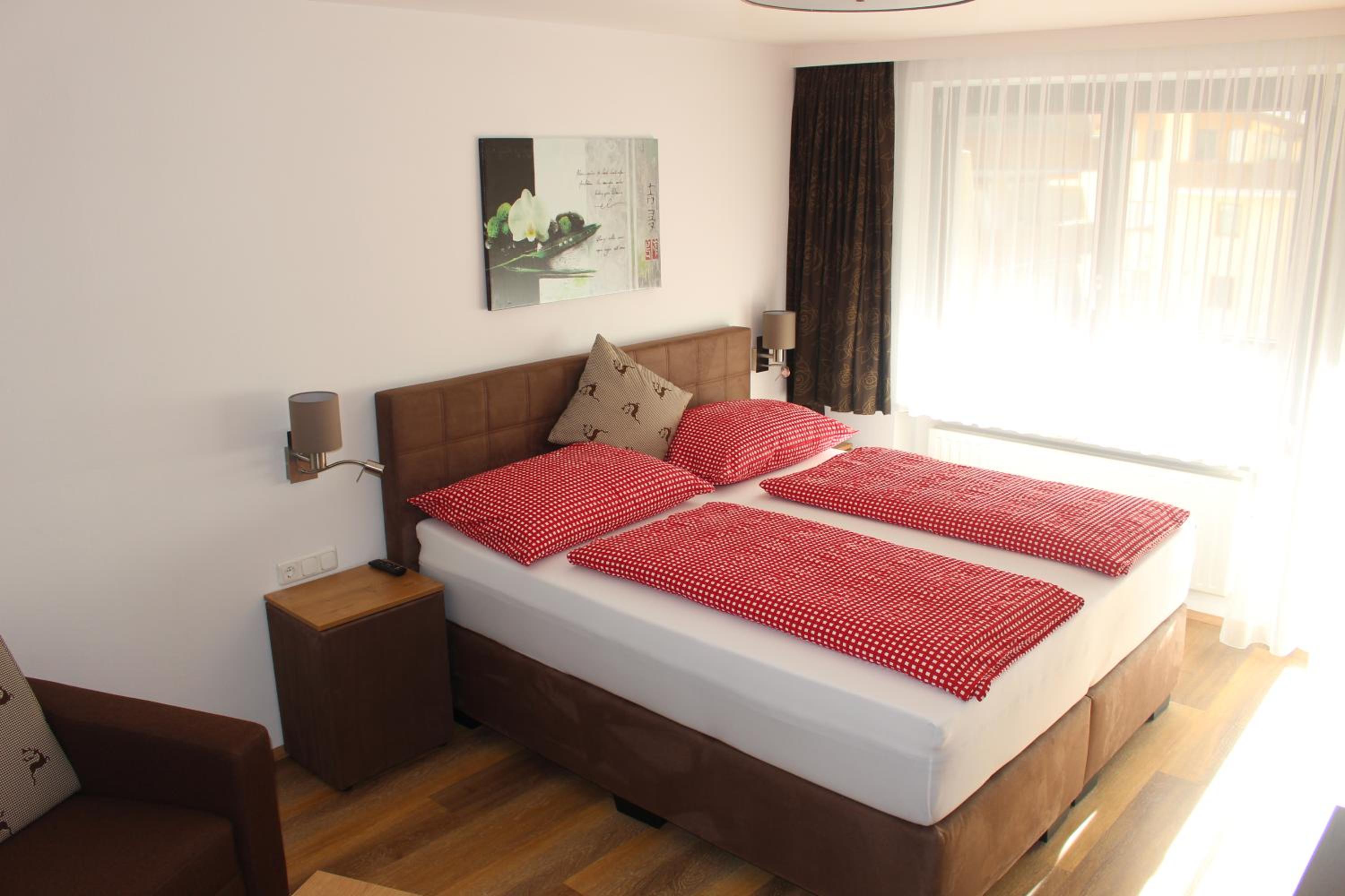 Studio Apartment photo 1