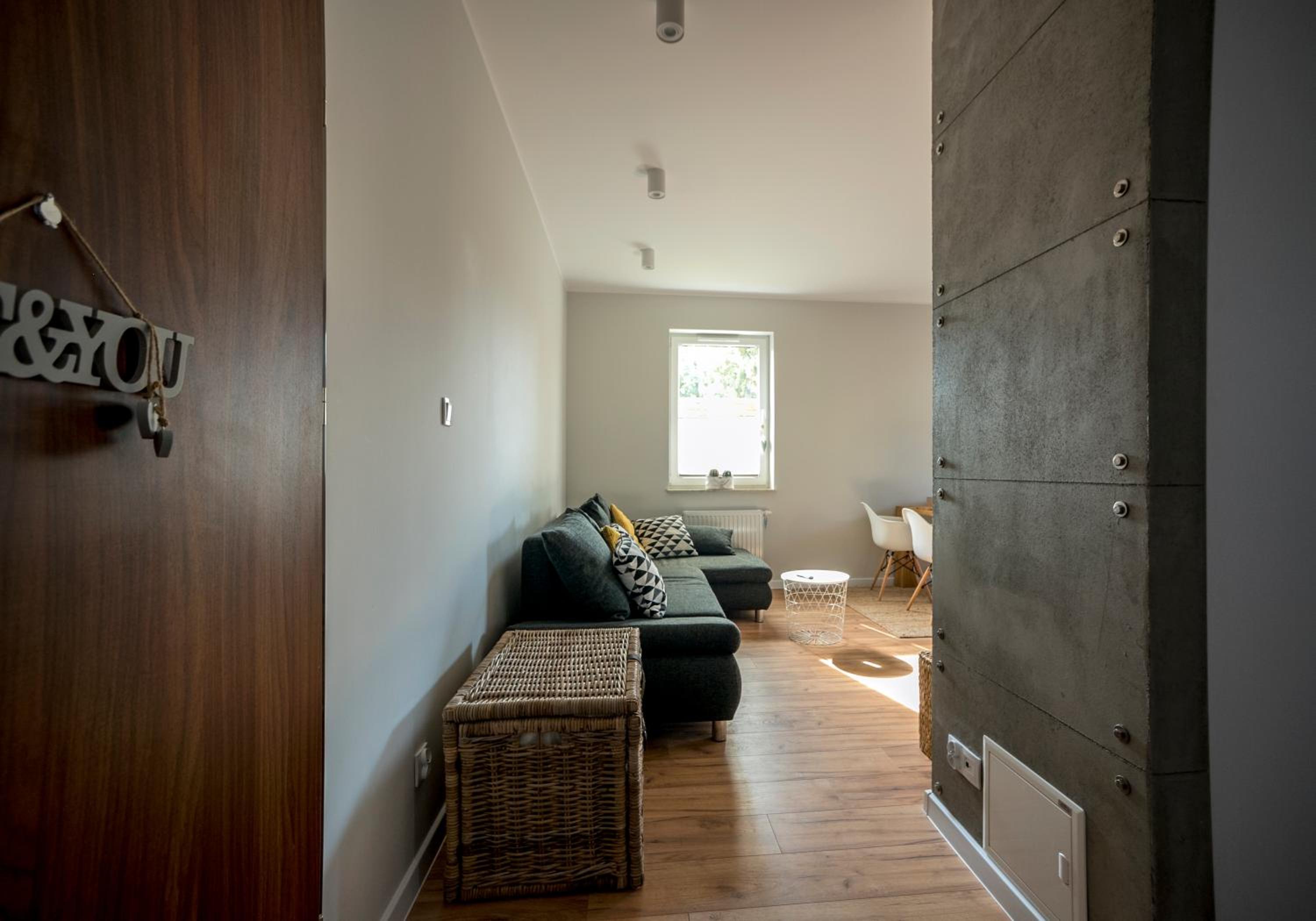 Apartment with Terrace - Photo 6