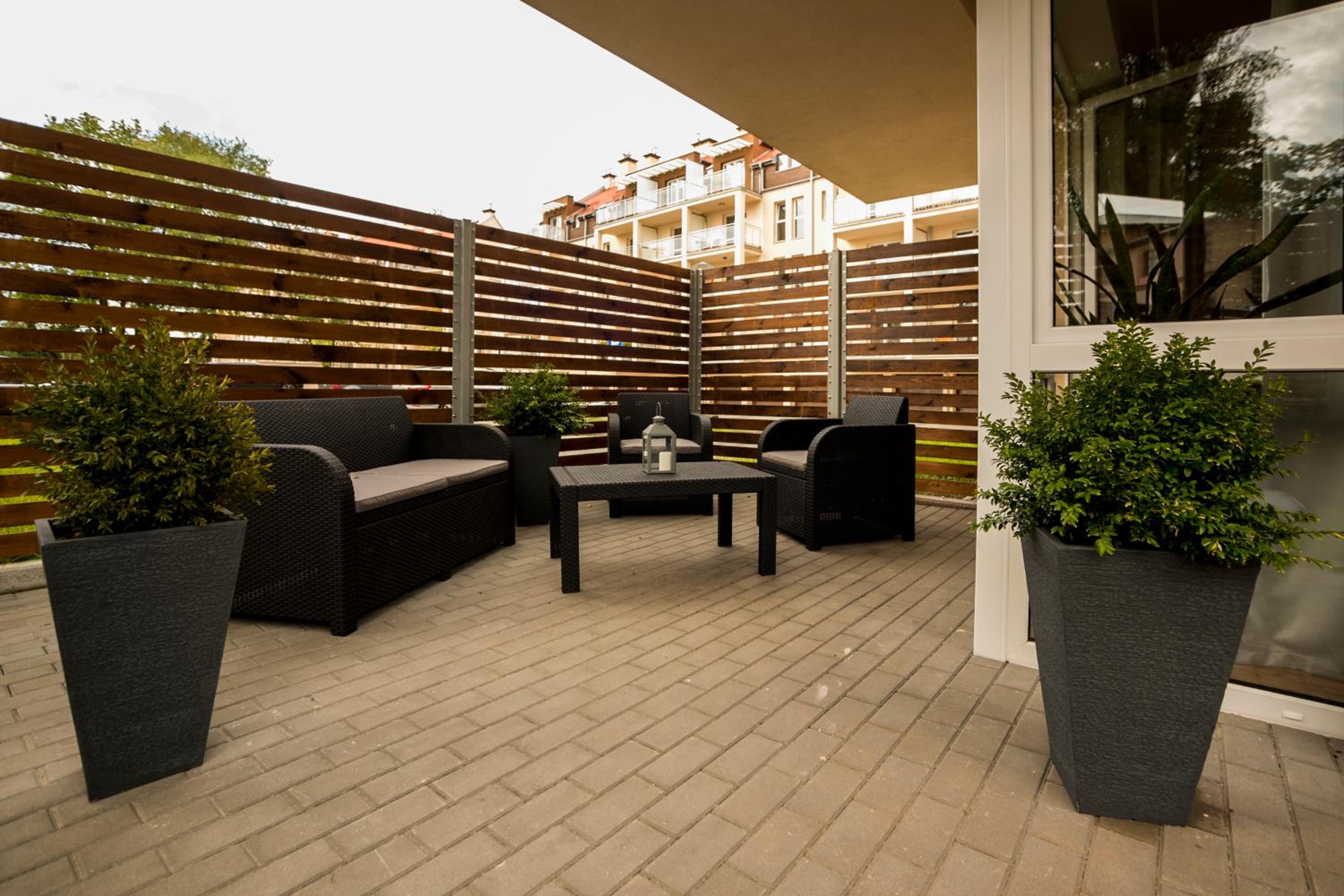 Apartment with Terrace - Photo 3