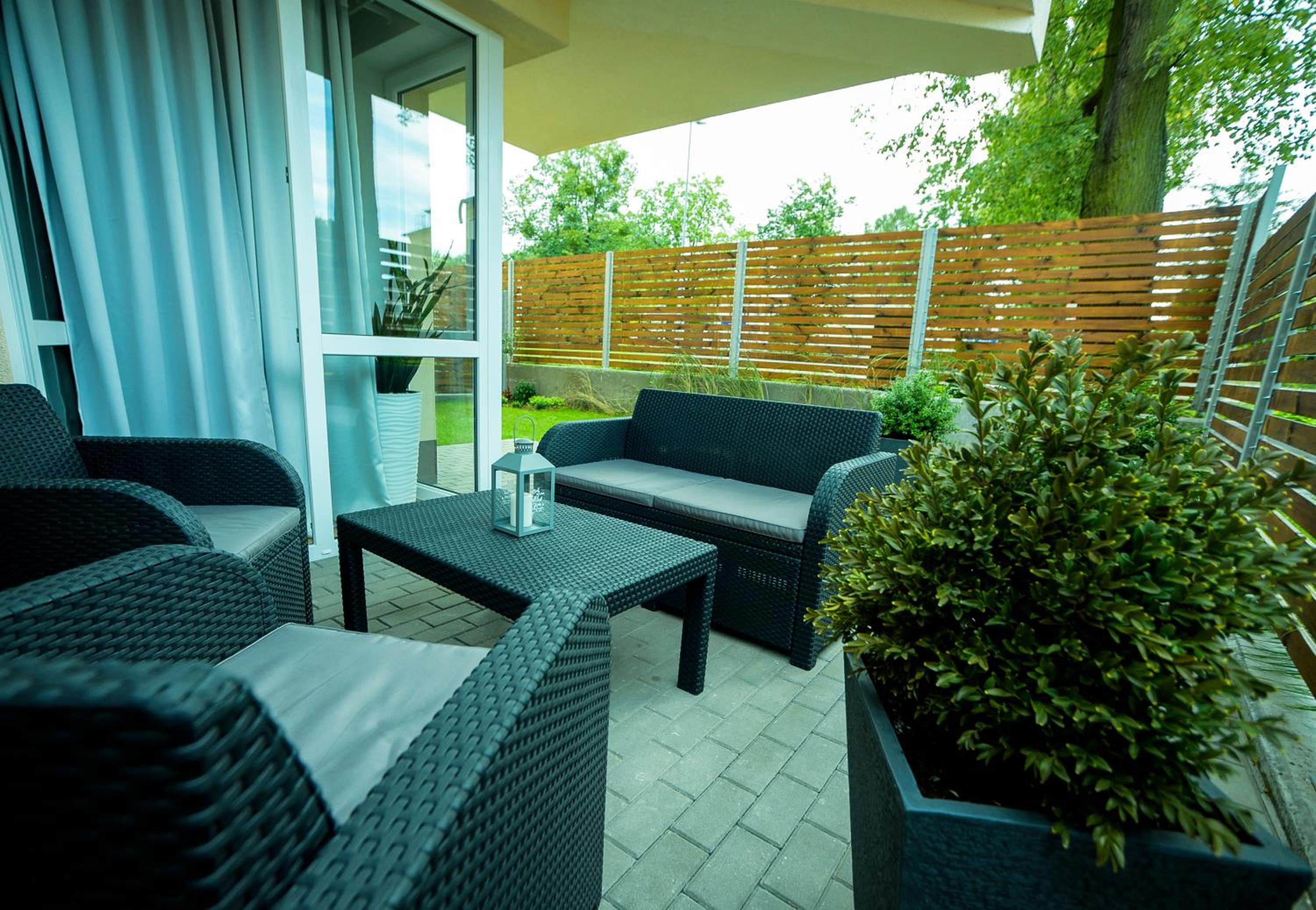 Apartment with Terrace - Photo 22