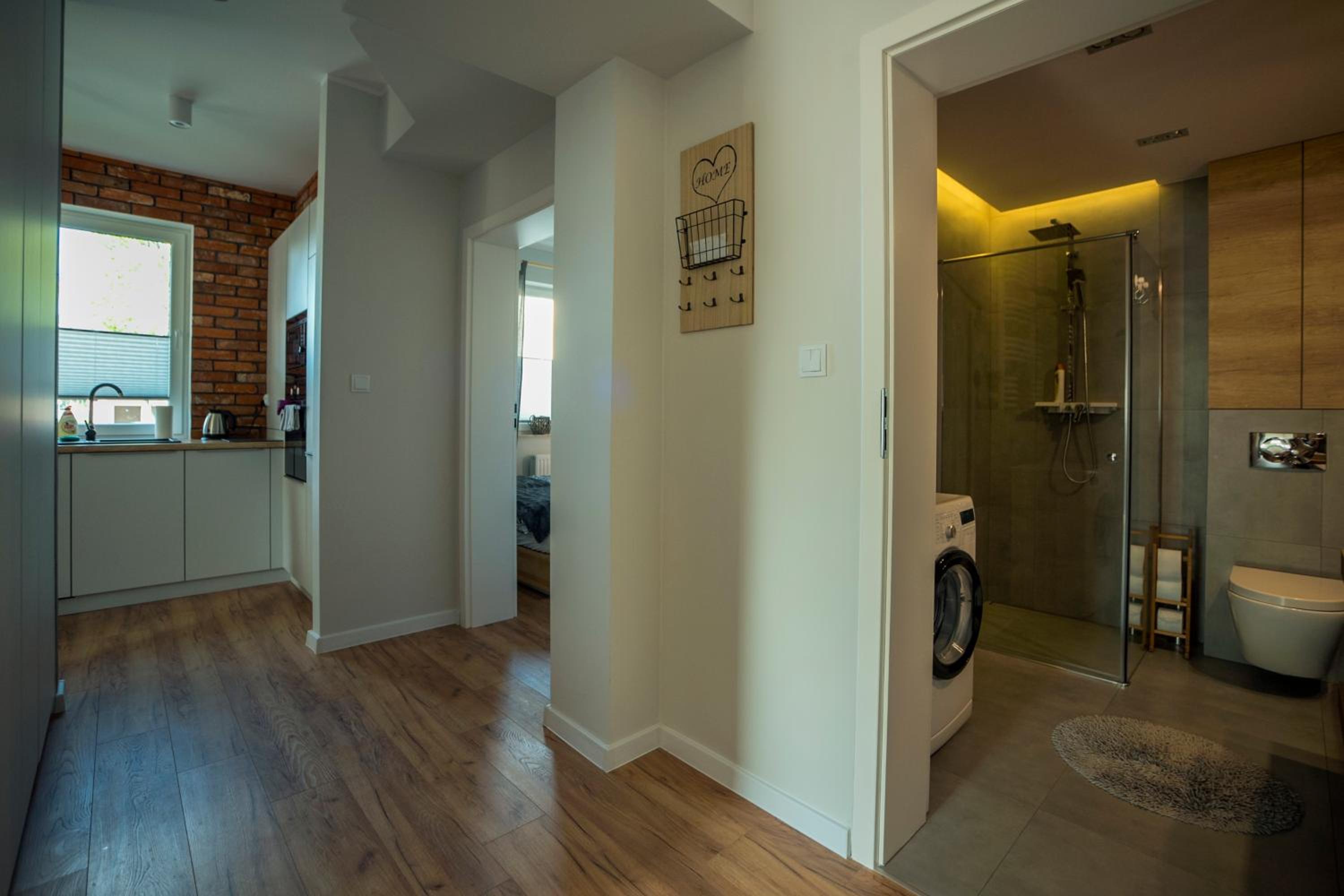 Apartment with Terrace - Photo 29
