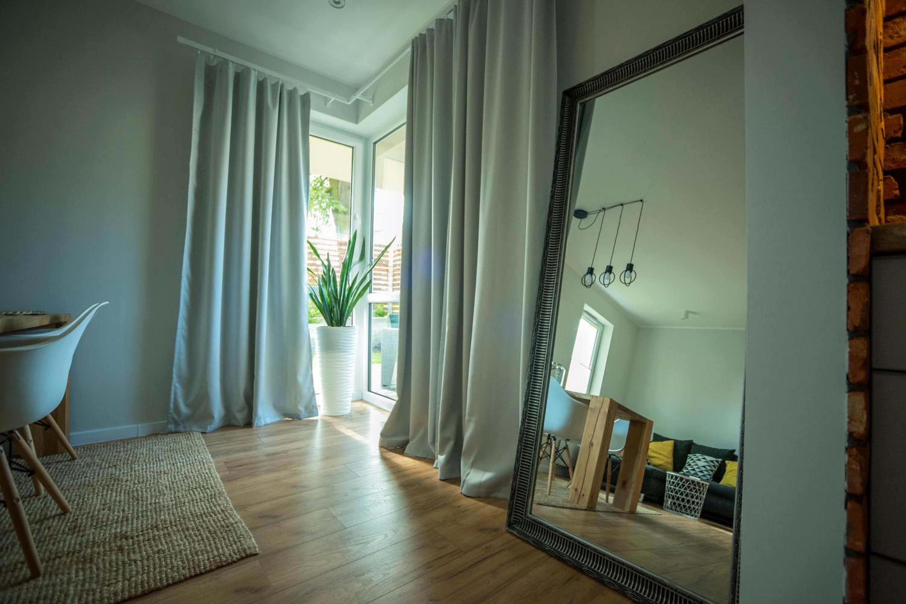 Apartment with Terrace - Photo 30