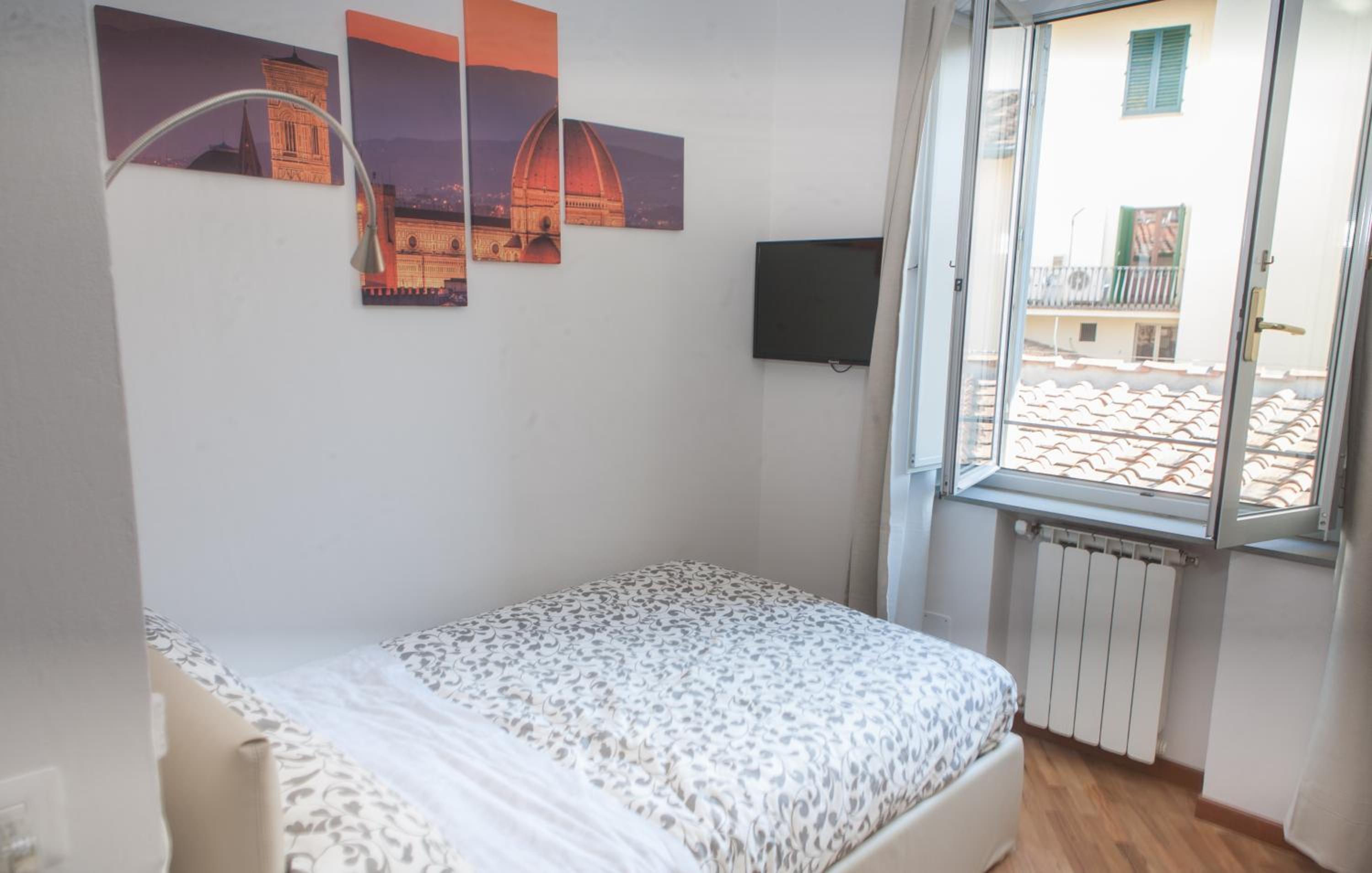 Double Room for single use photo 1