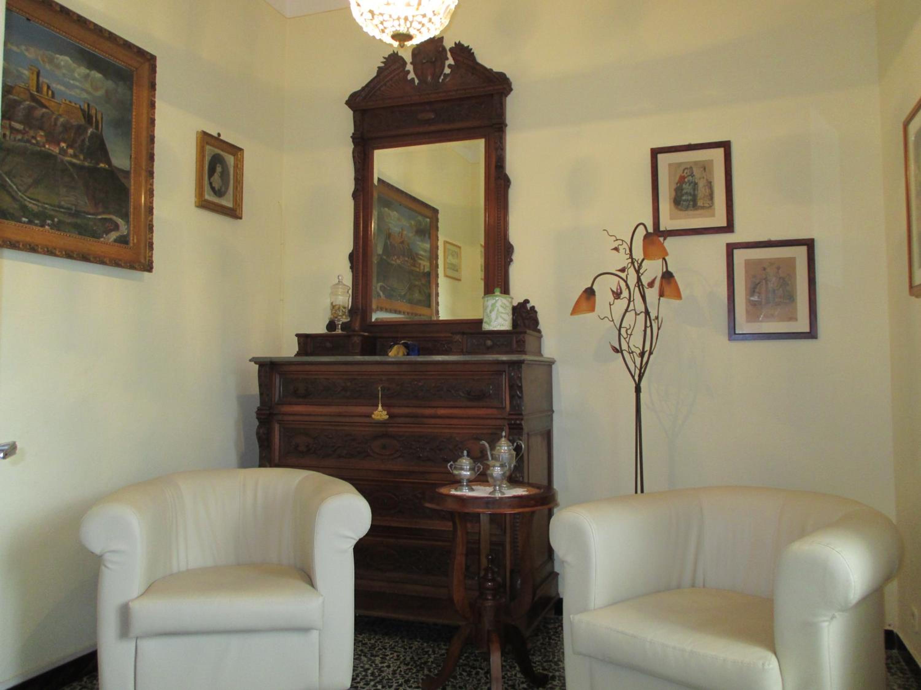 One-Bedroom House - Photo 1