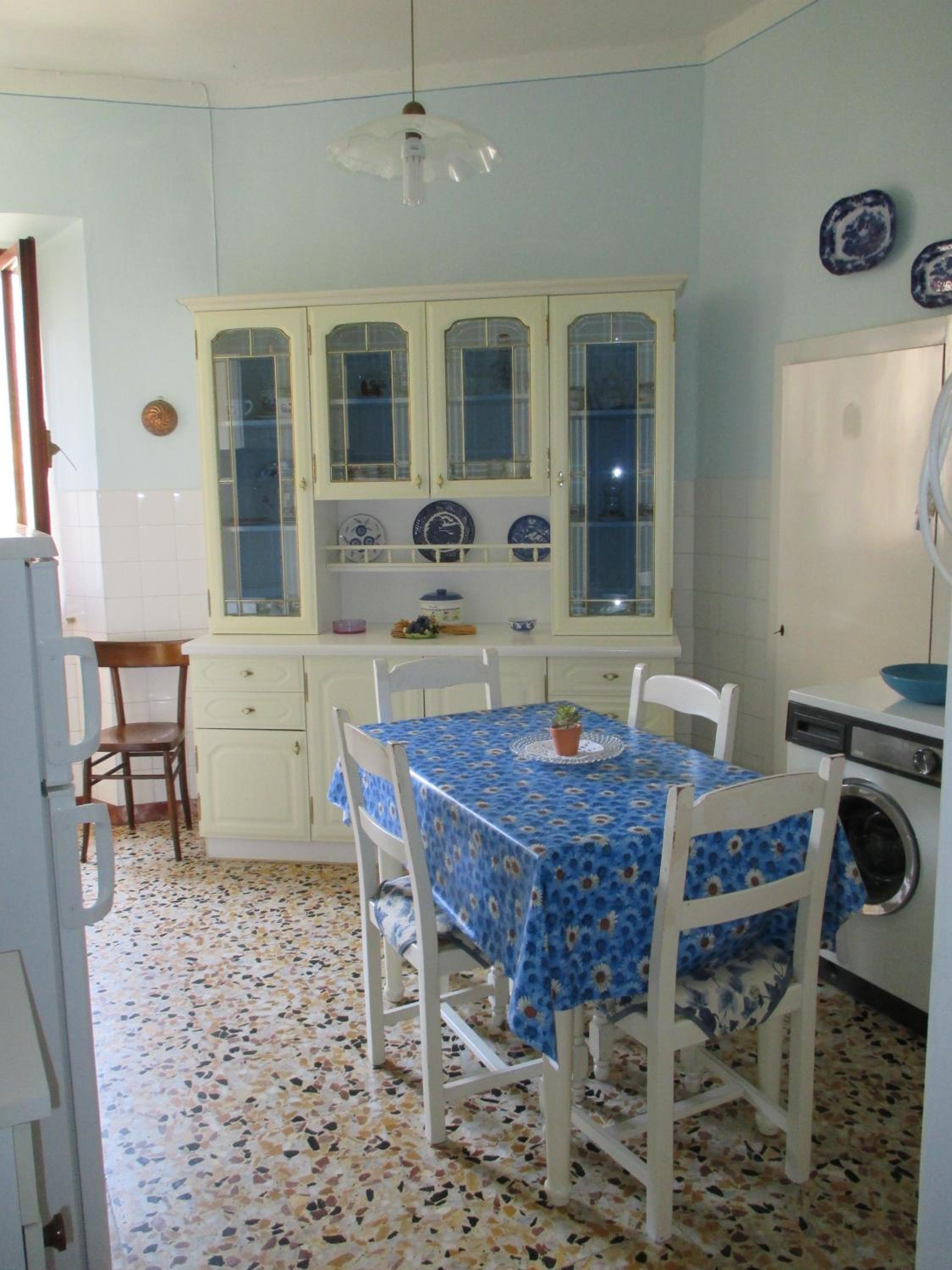 One-Bedroom House - Photo 12