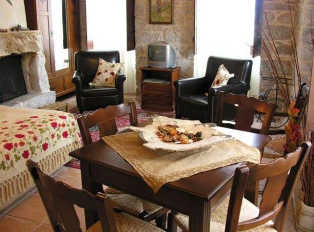 One-Bedroom Apartment (2 Adults + 2 Children) - Photo 6