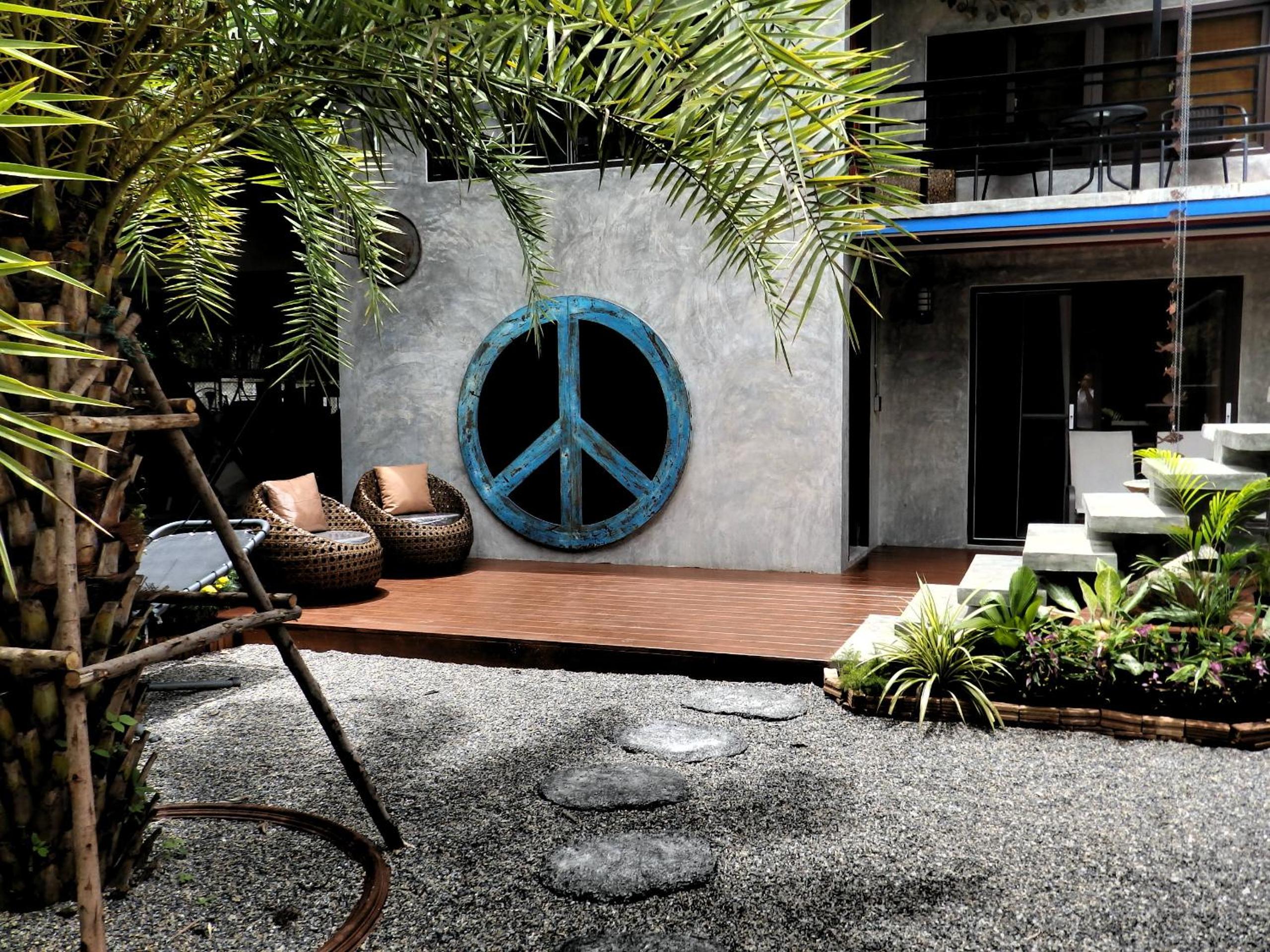 Studio with Balcony photo 2