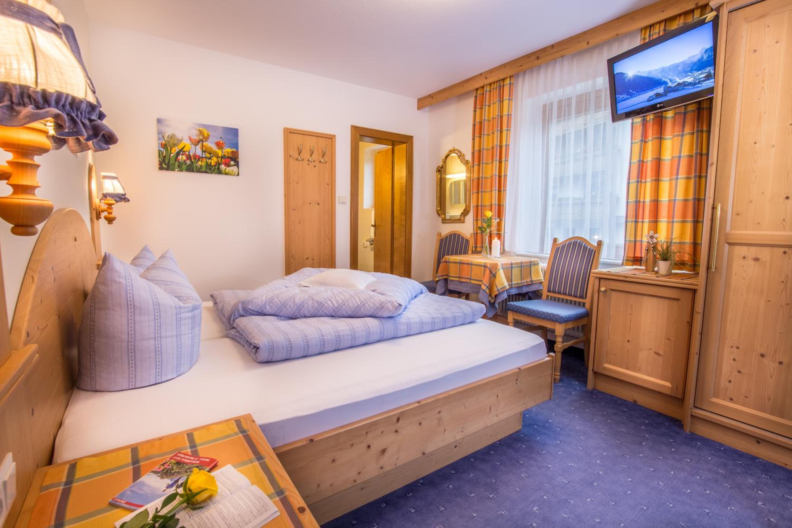 Double Room with Balcony photo 1