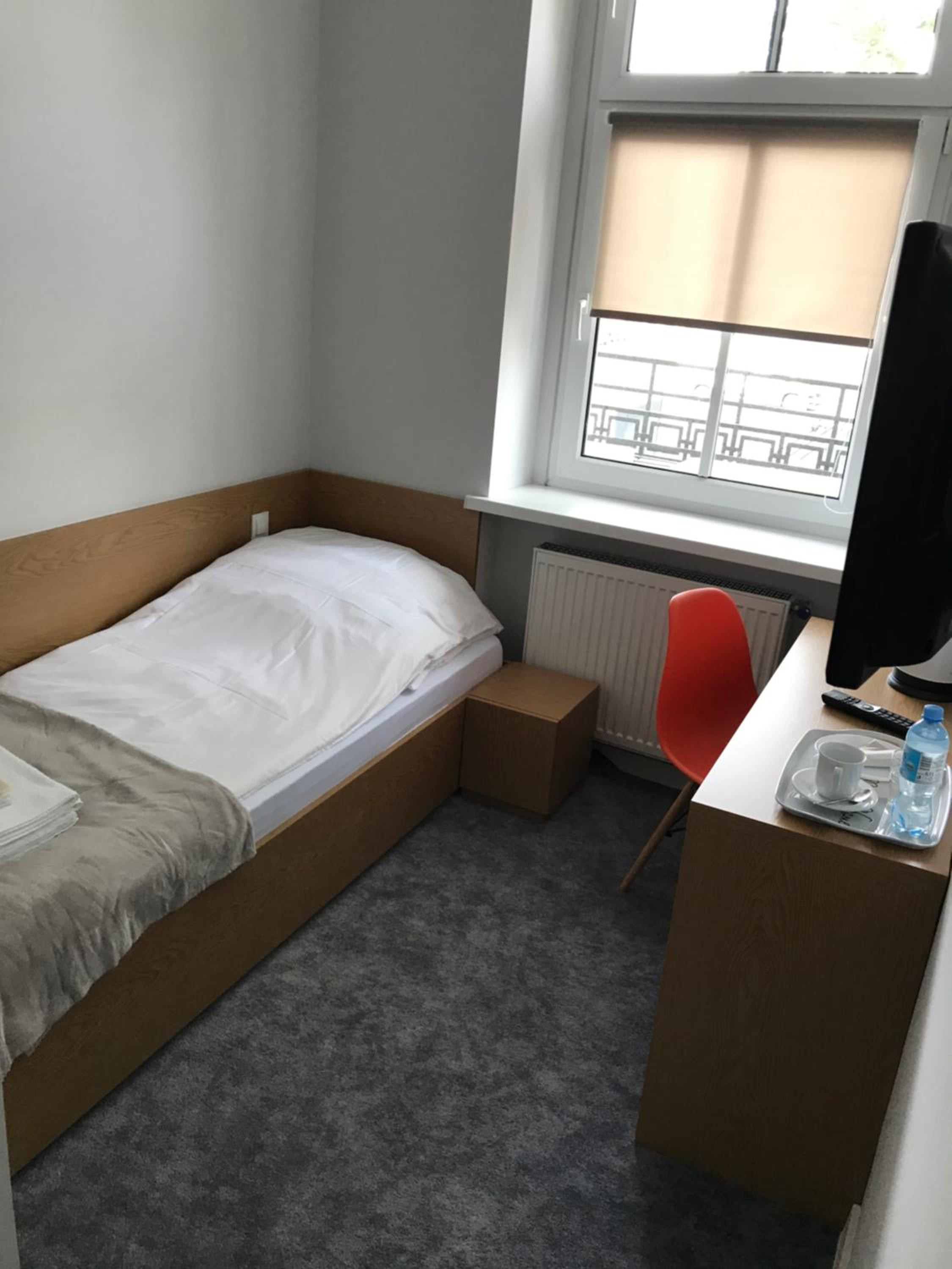 Single Room photo 3