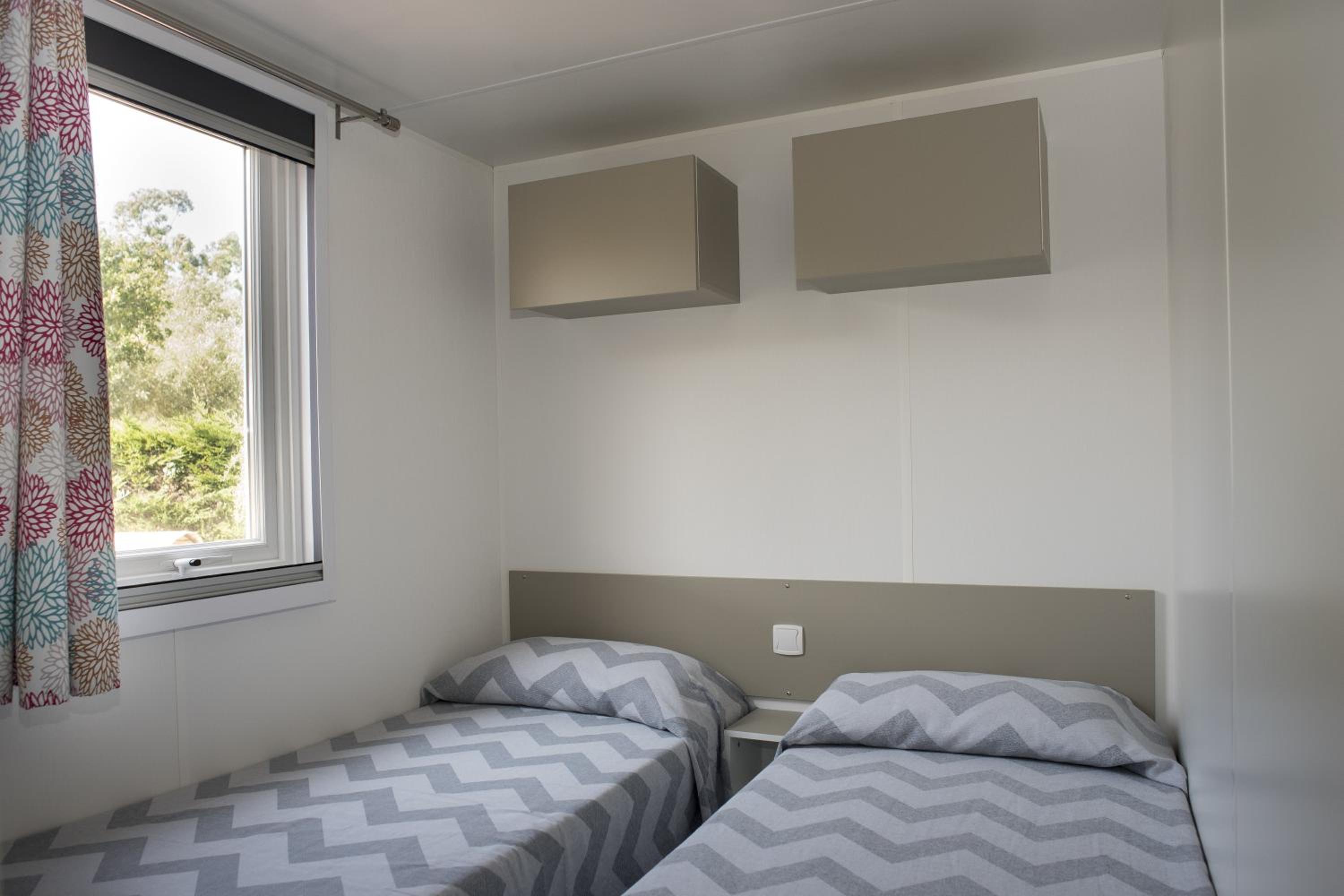Superior Mobile Home (6 Adults) - Photo 1