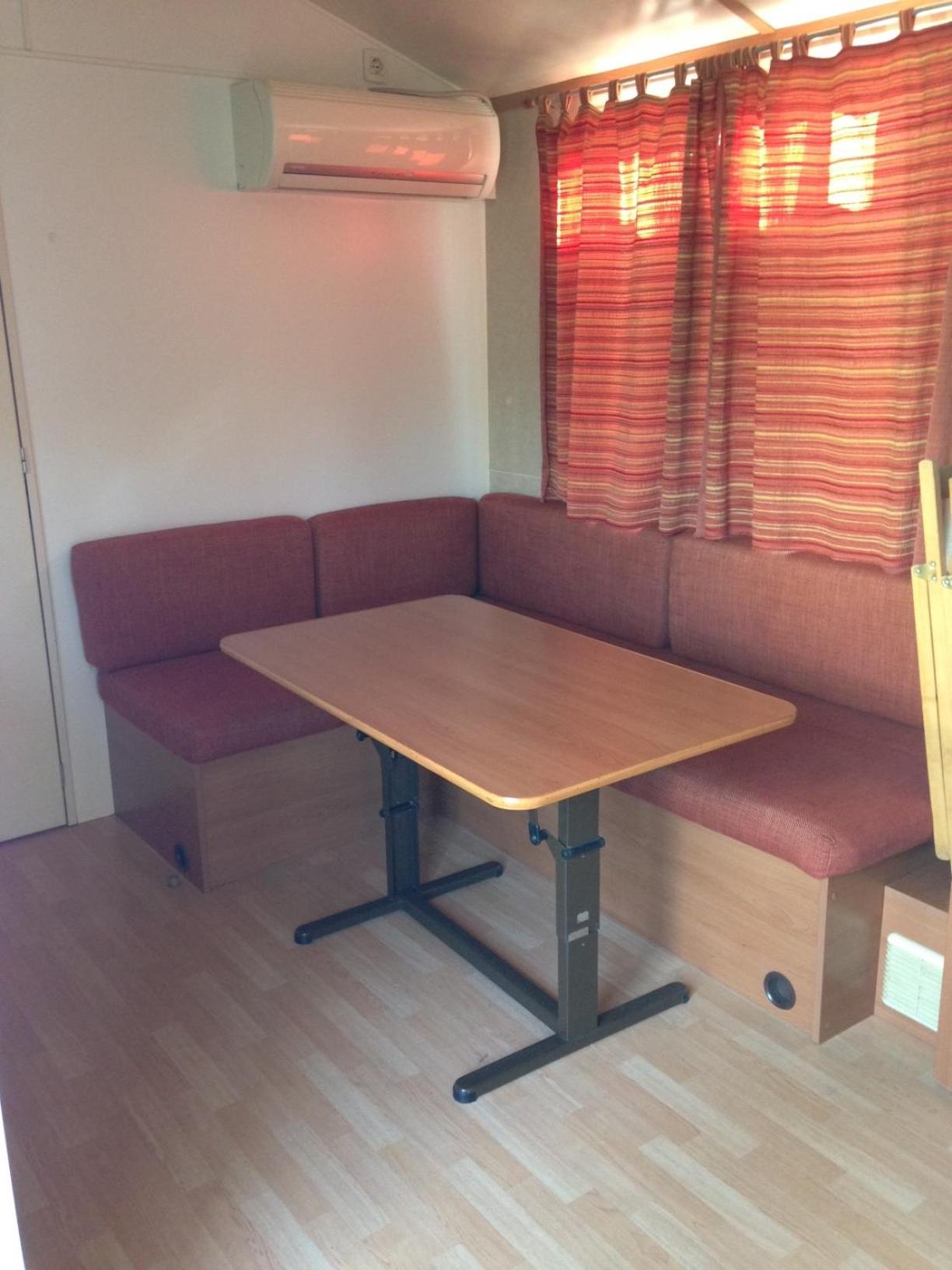 Mobile Home (5 Adults) photo 2