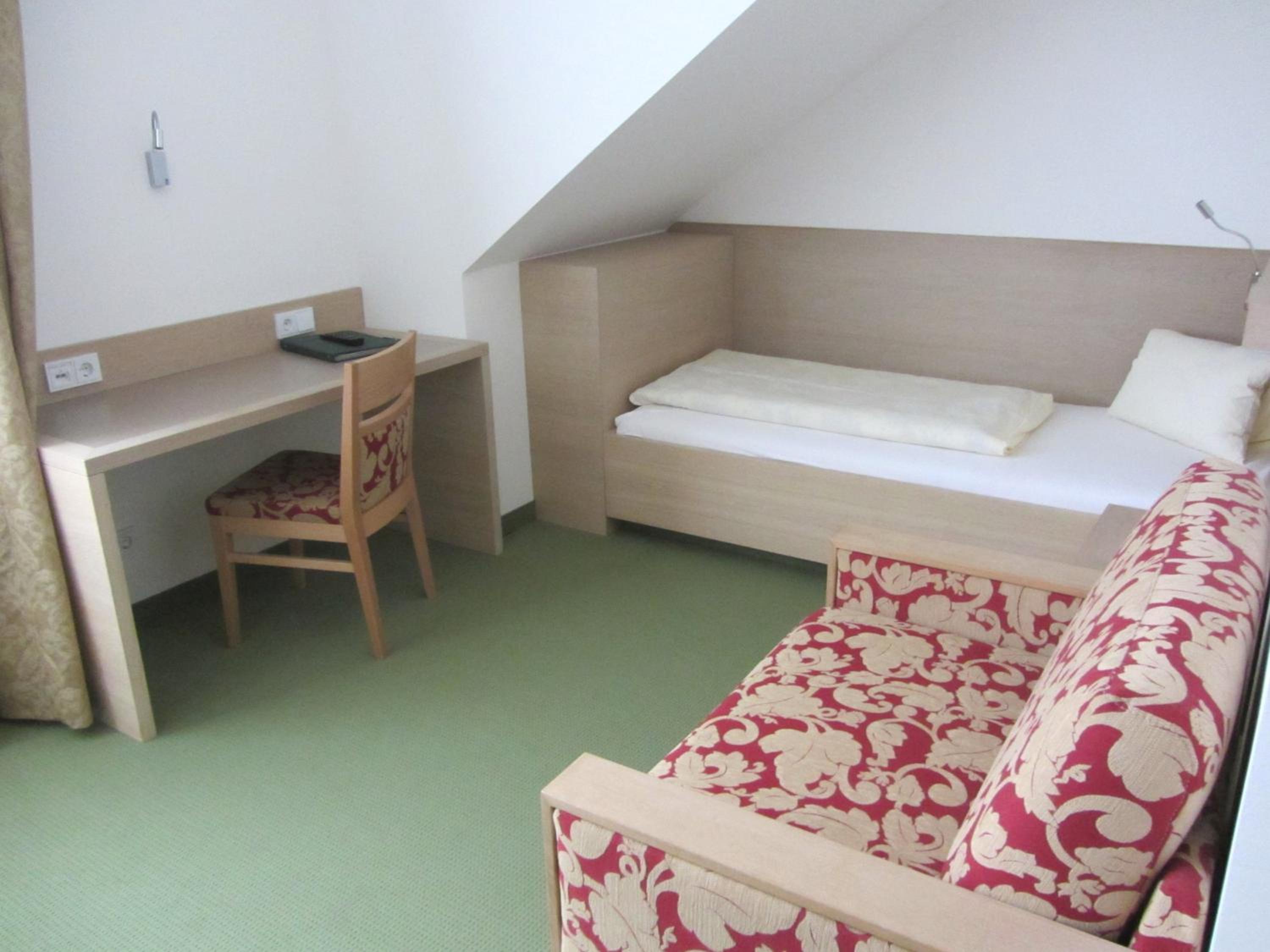 Single Room photo 1