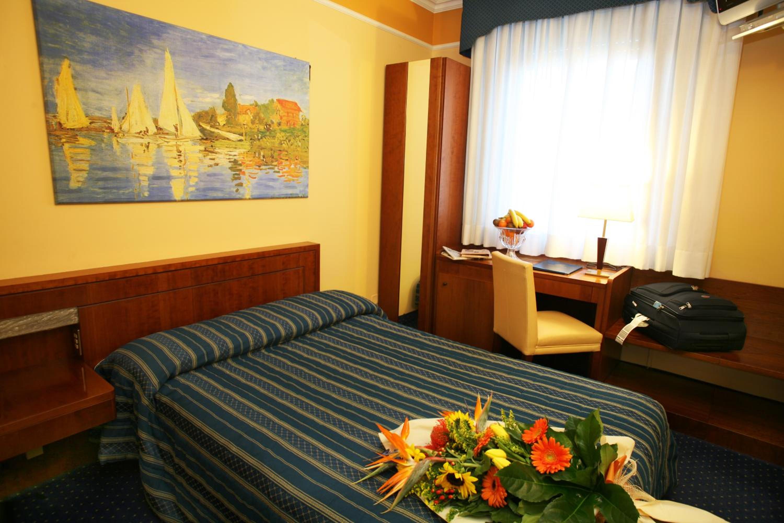 Classic Single Room