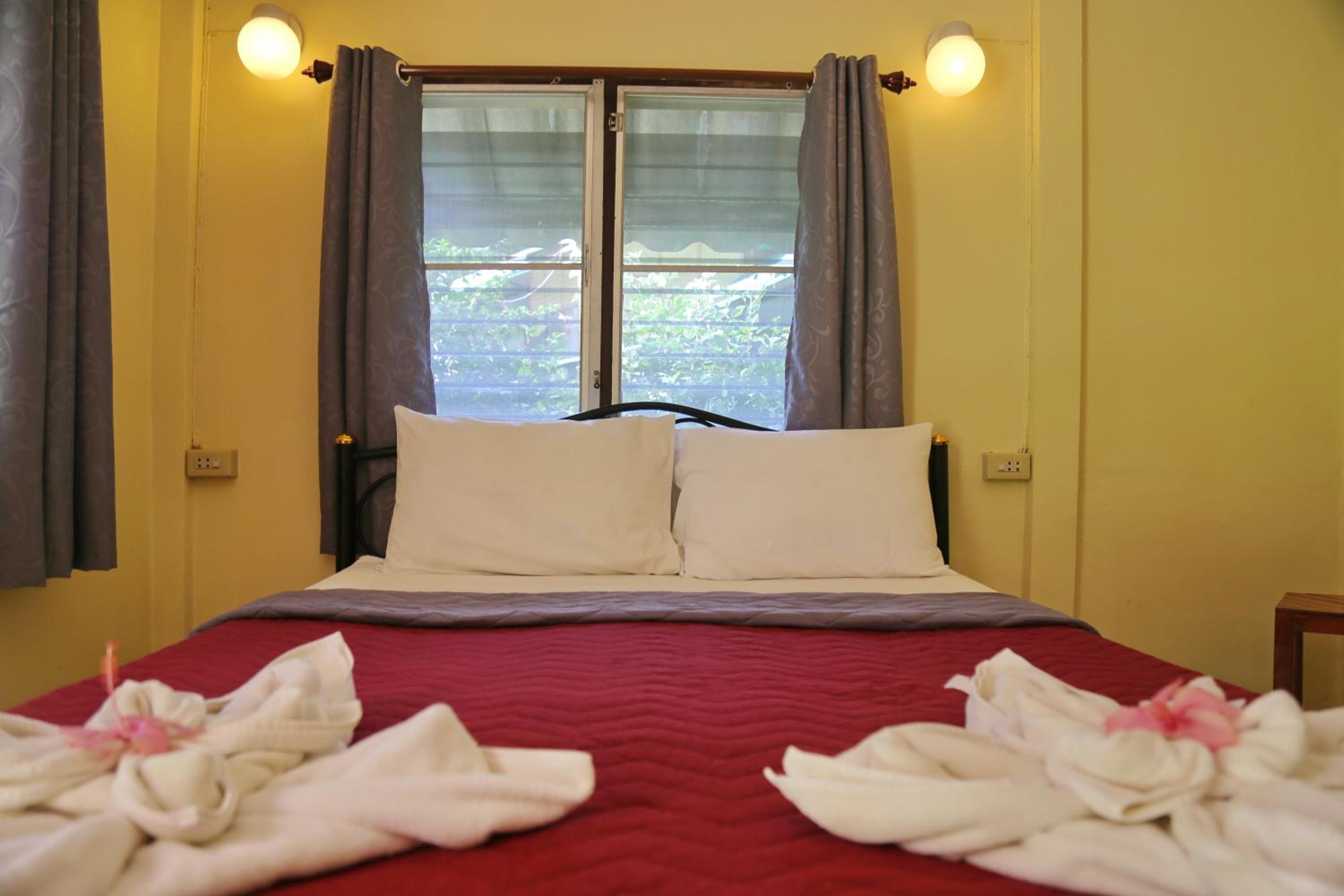 Deluxe Double Room with Fan - Photo 1