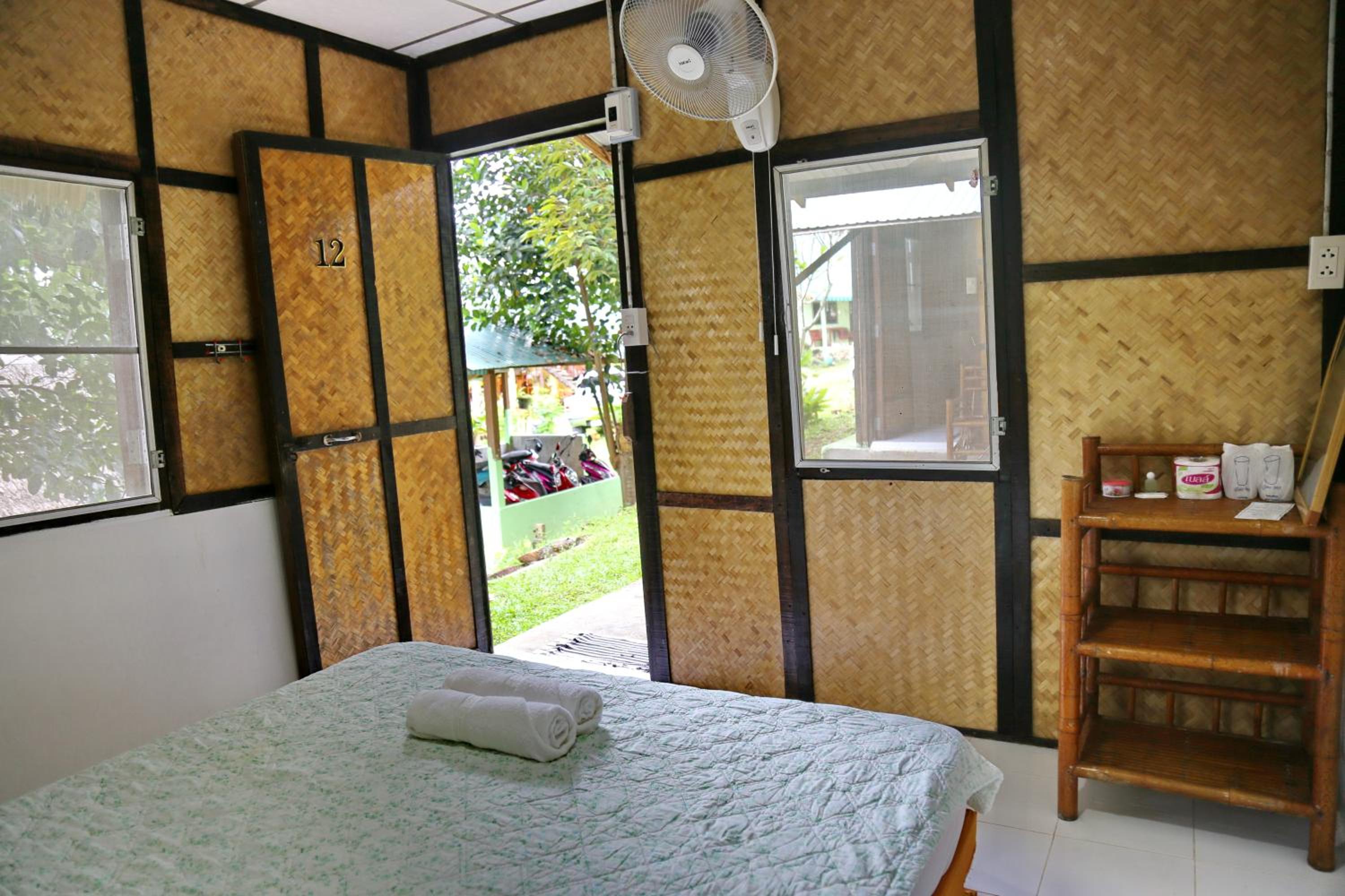 Standard Bungalow with Fan - Photo 10