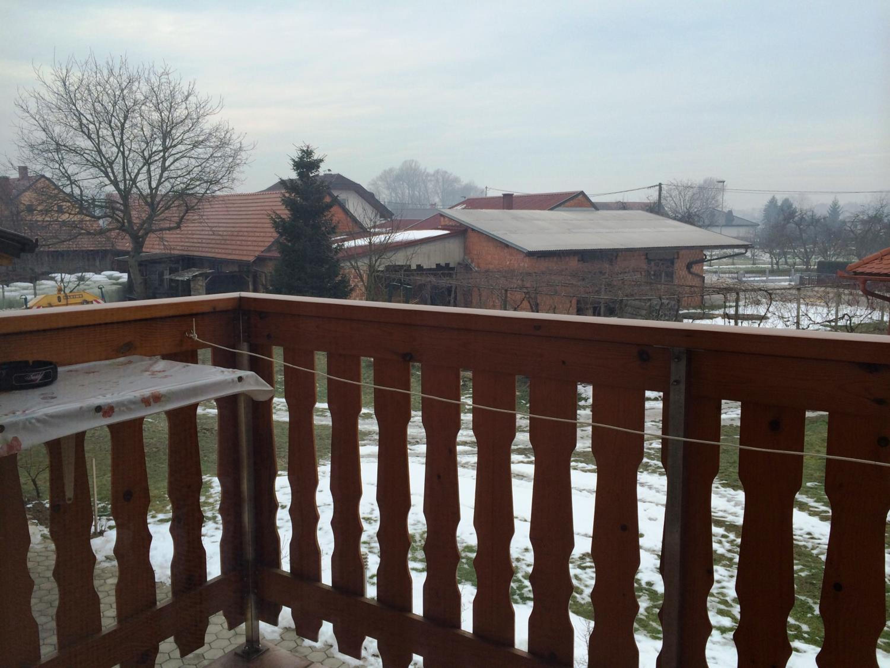 Studio with Balcony - Photo 6