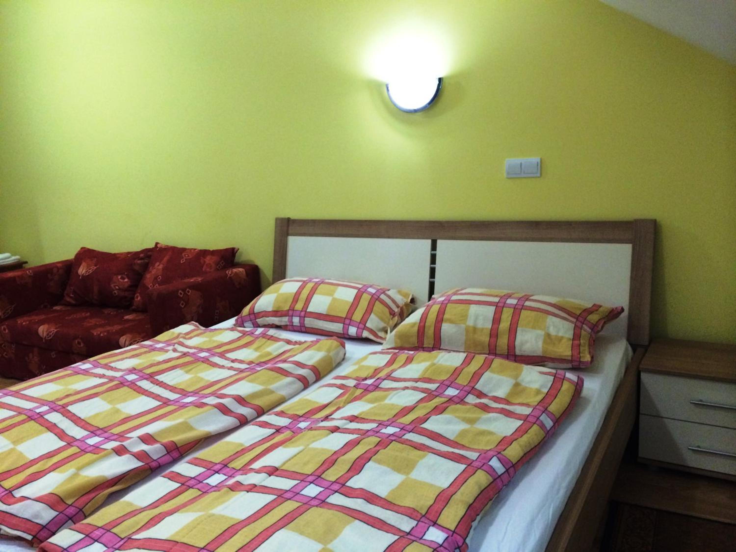 Double Room - Photo 7